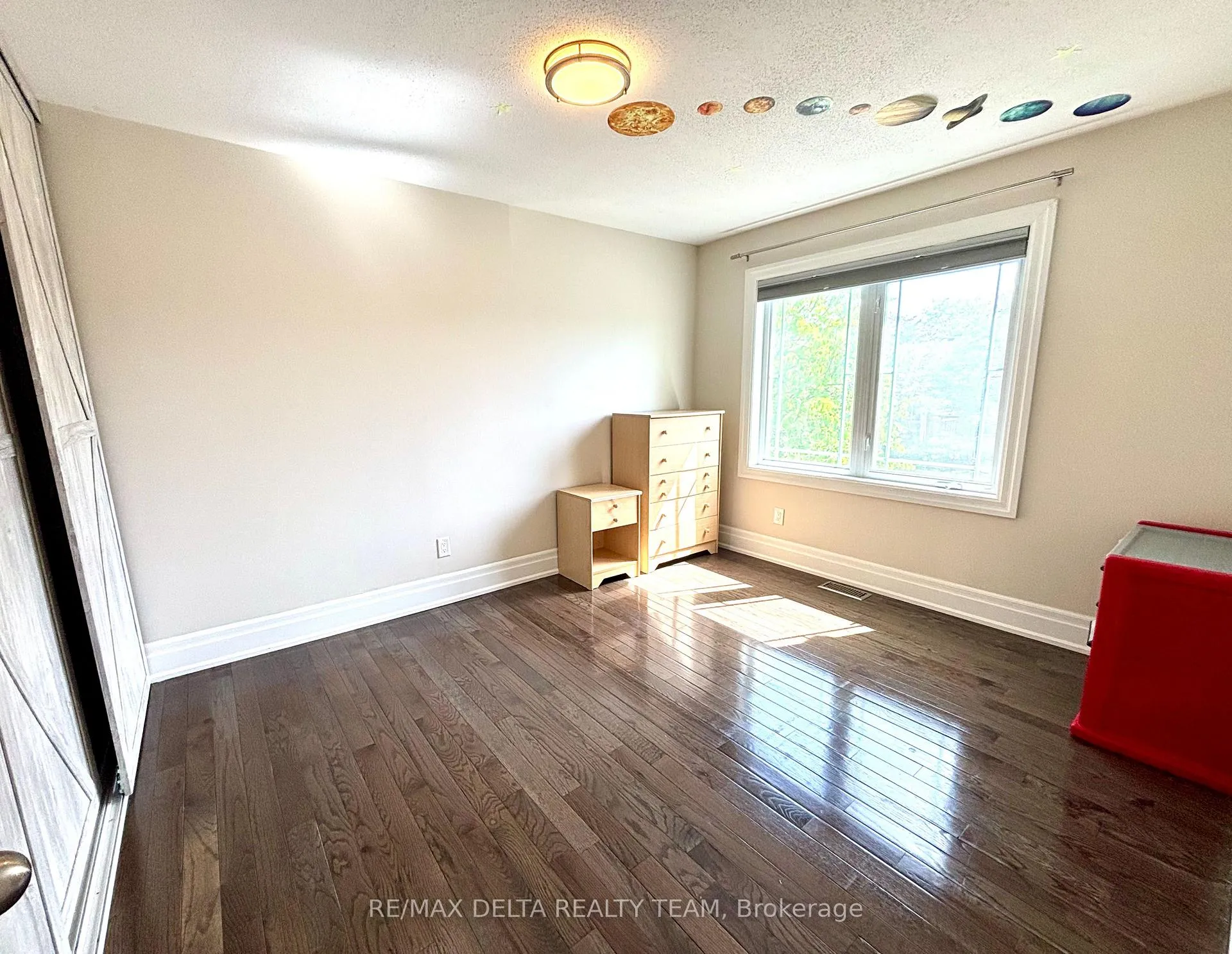 Photo 27 of 939 Cahill Drive W, Ottawa, Hunt Club — HOMEH