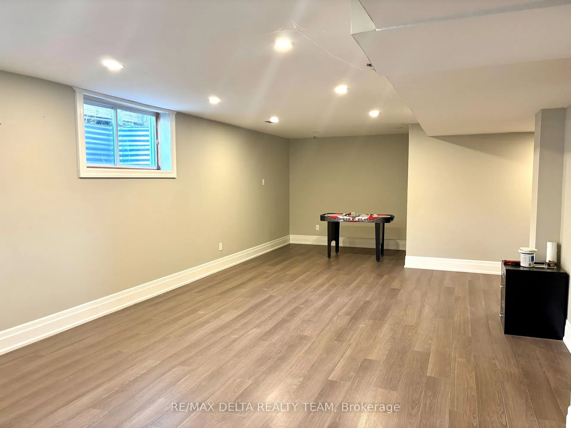 Photo 30 of 939 Cahill Drive W, Ottawa, Hunt Club — HOMEH