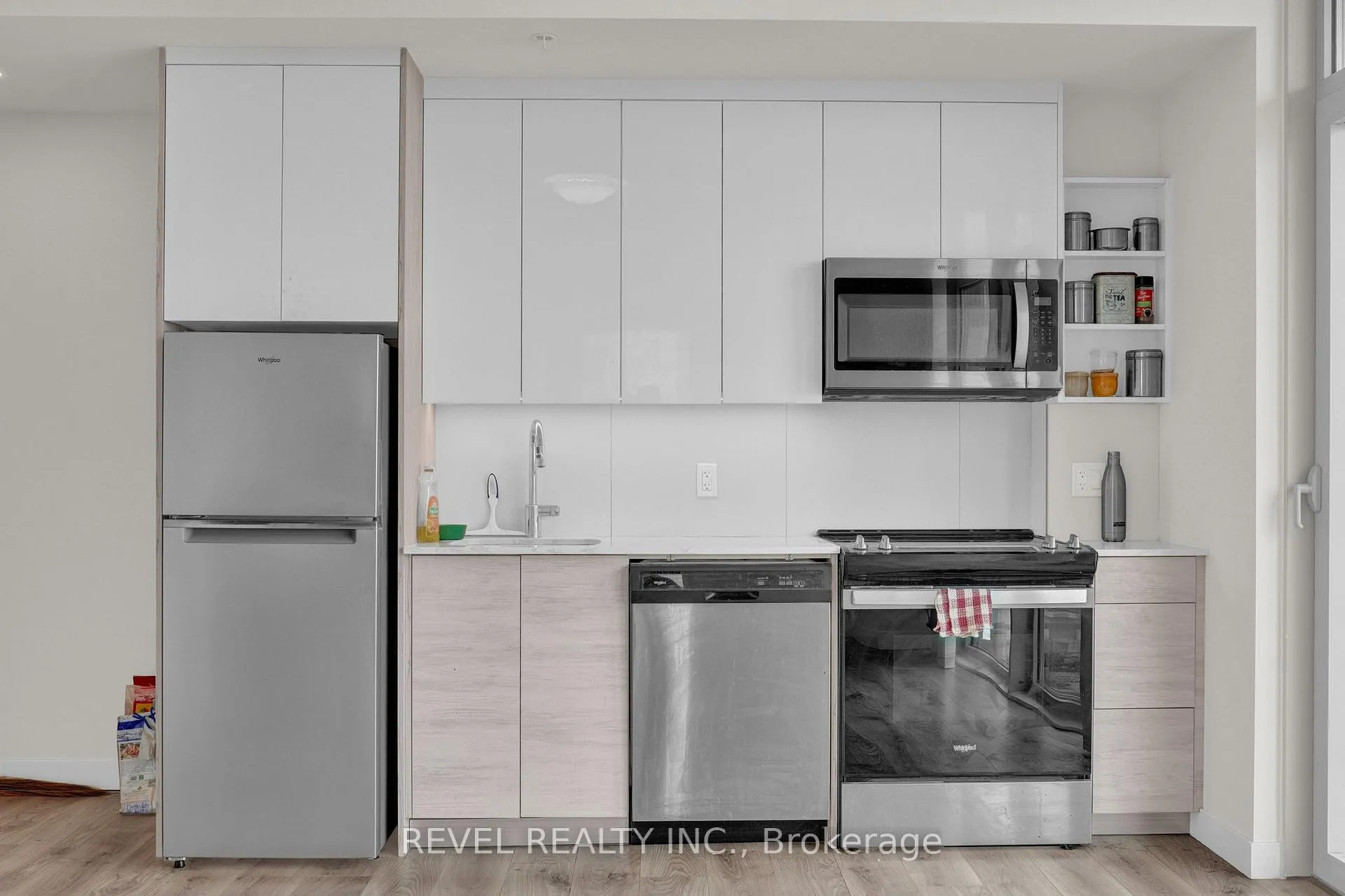 Photo 7 of Unit 1607, 60 Frederick Street, Kitchener, City Commercial Core — HOMEH