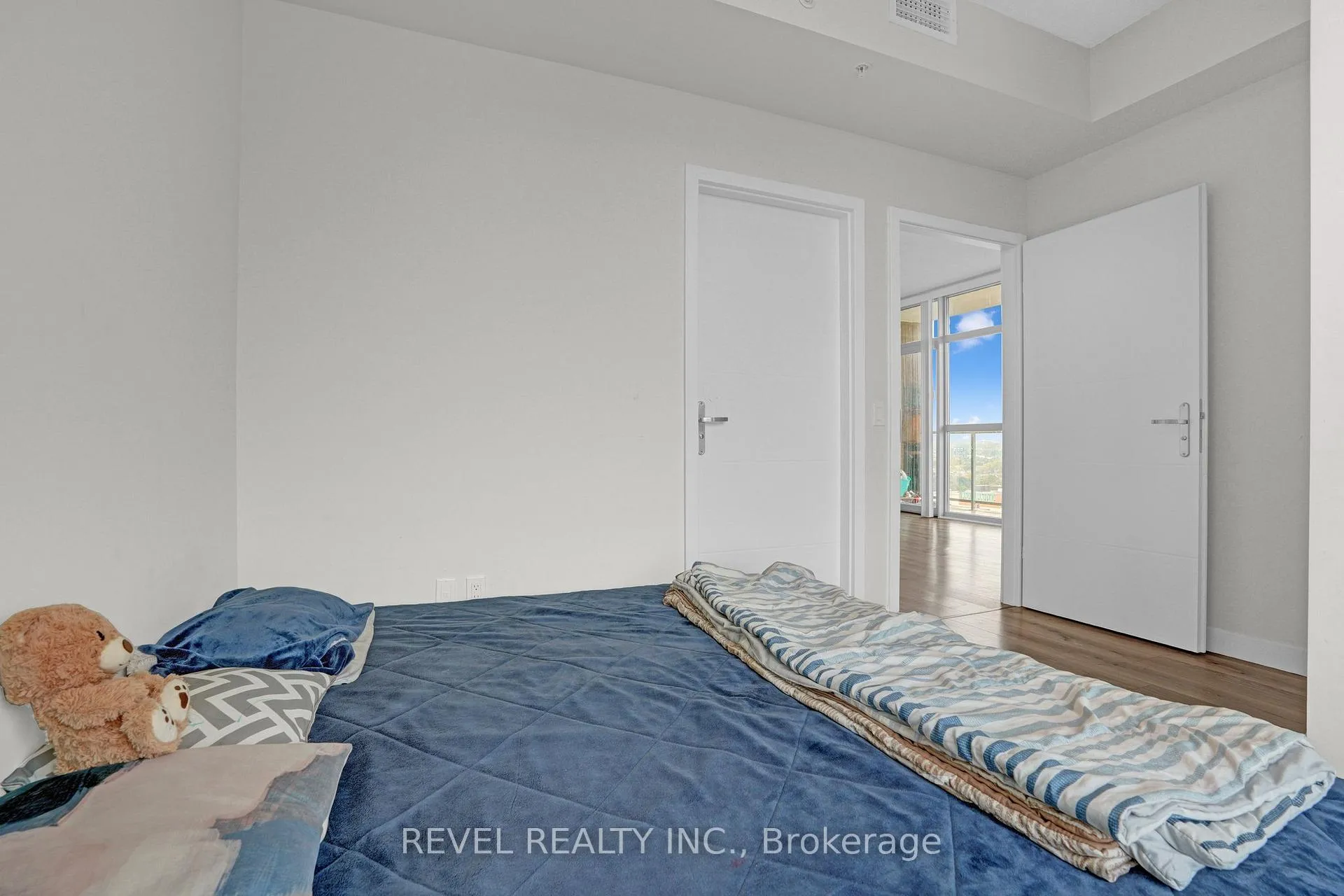 Photo 13 of Unit 1607, 60 Frederick Street, Kitchener, City Commercial Core — HOMEH
