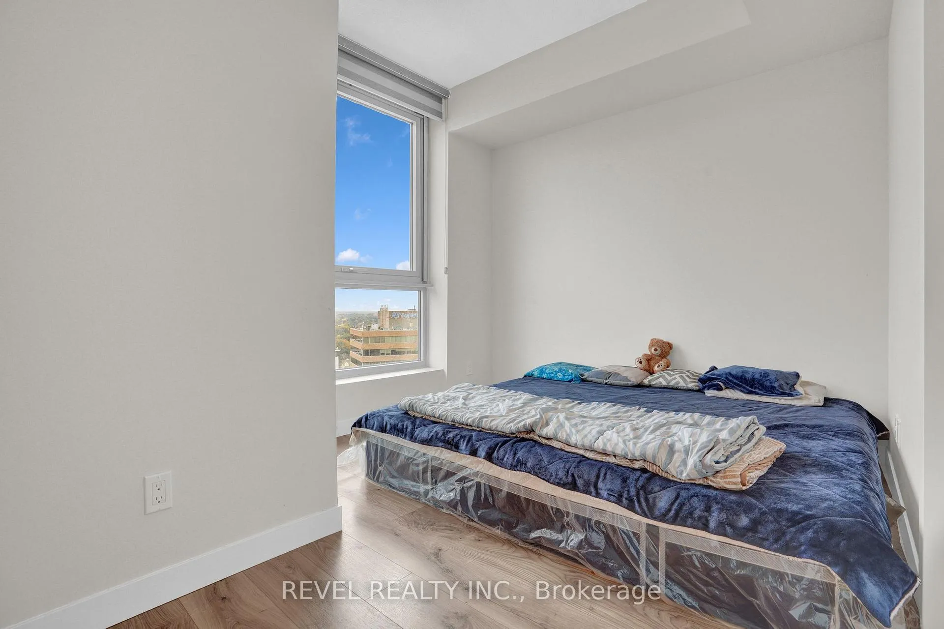 Photo 15 of Unit 1607, 60 Frederick Street, Kitchener, City Commercial Core — HOMEH