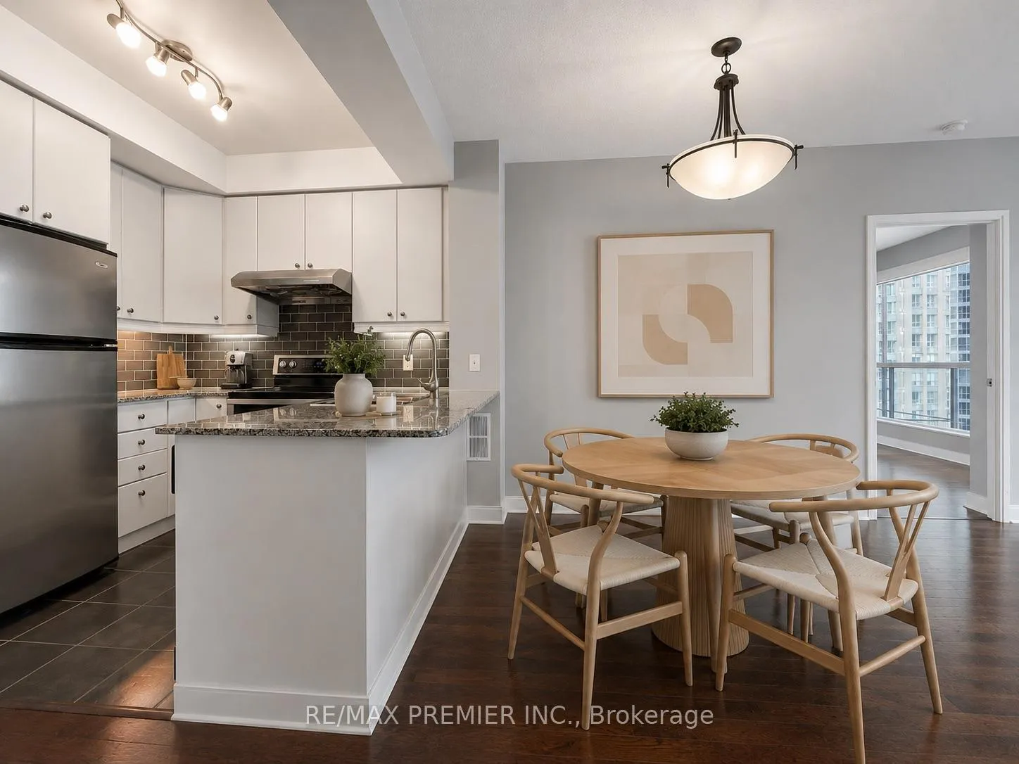 Photo 6 of Unit 2006, 1 Scott Street, Toronto, Waterfront Communities — HOMEH