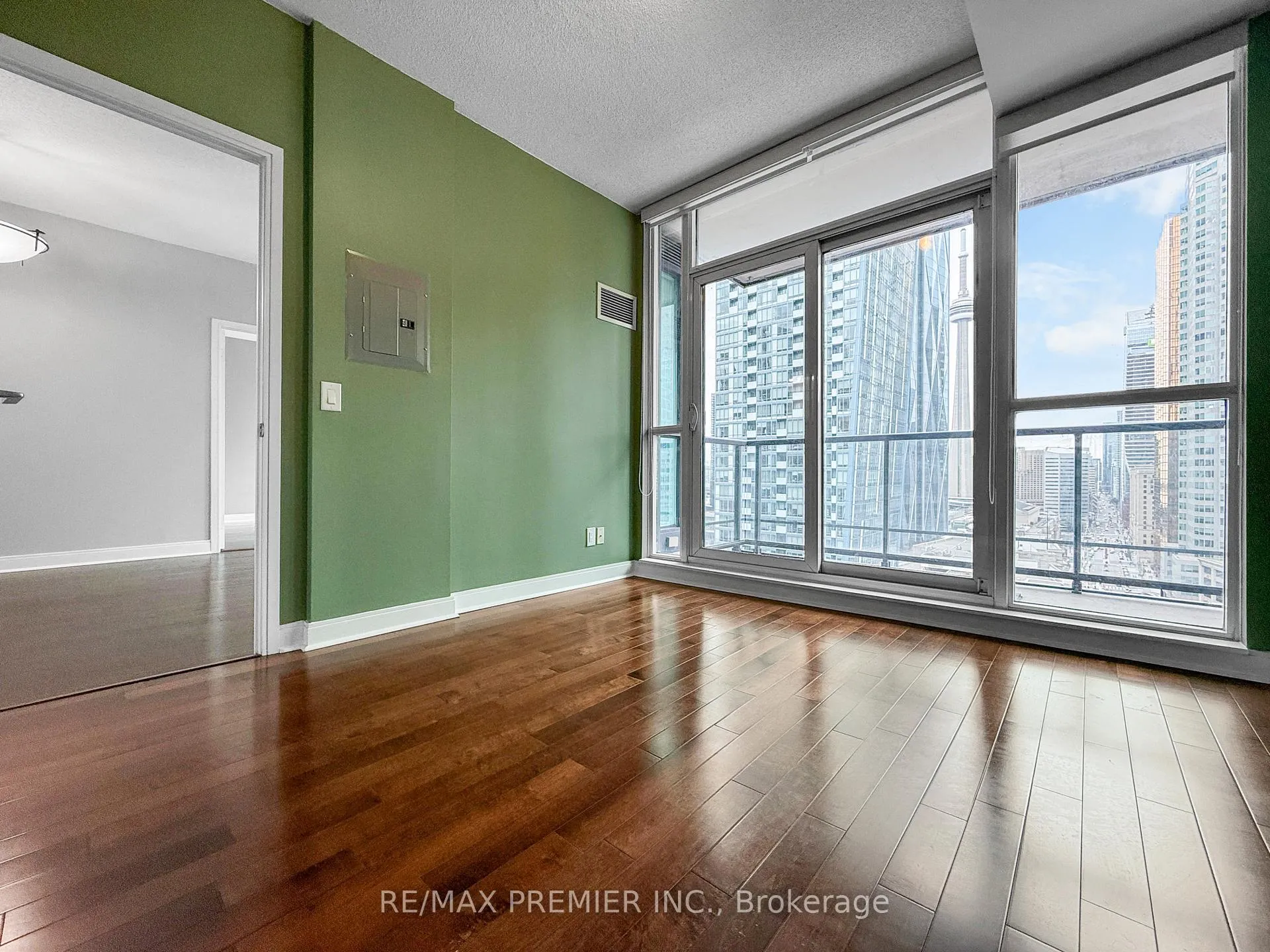 Photo 10 of Unit 2006, 1 Scott Street, Toronto, Waterfront Communities — HOMEH