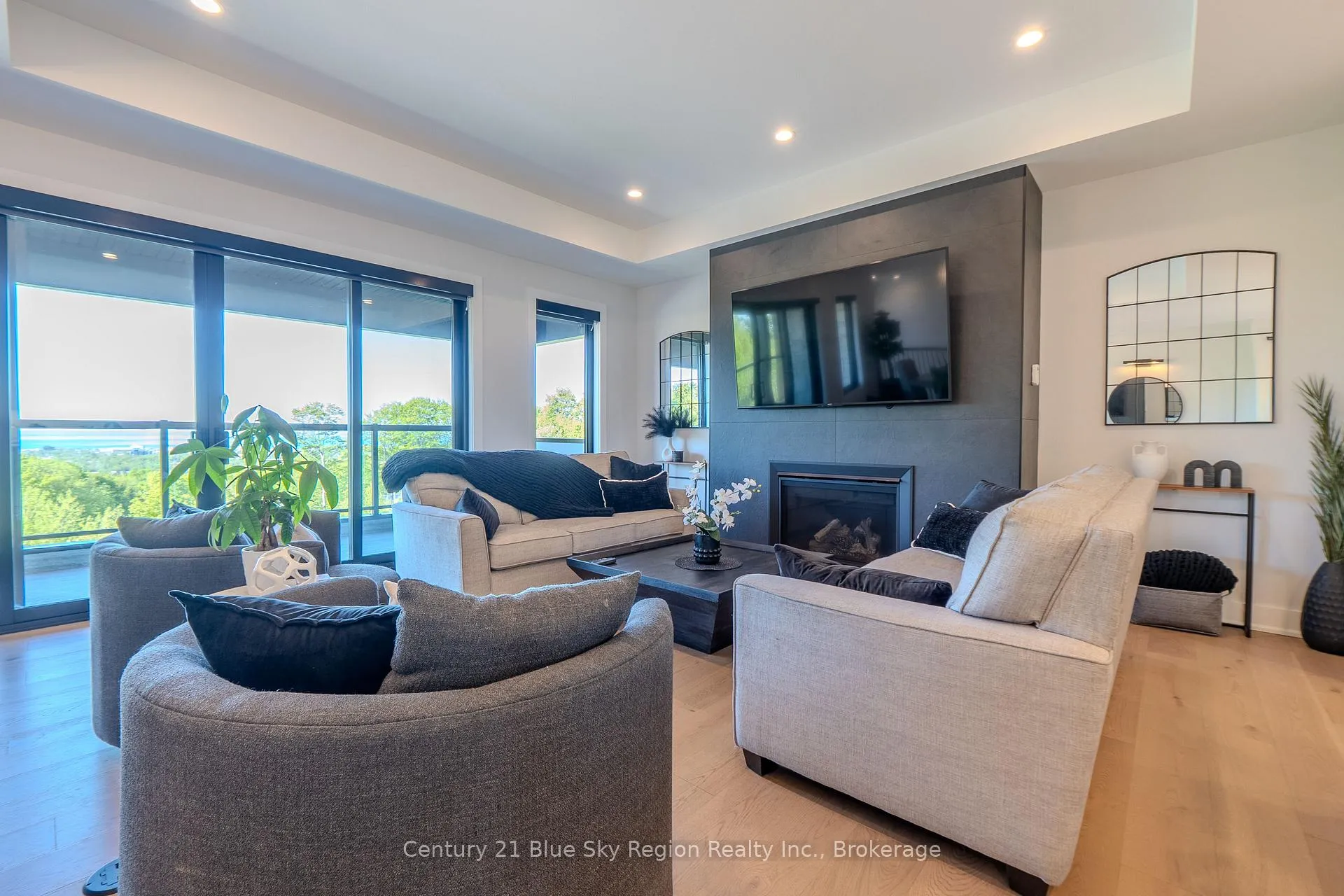 Photo 6 of 13 Kenreta Drive, North Bay, Airport — HOMEH