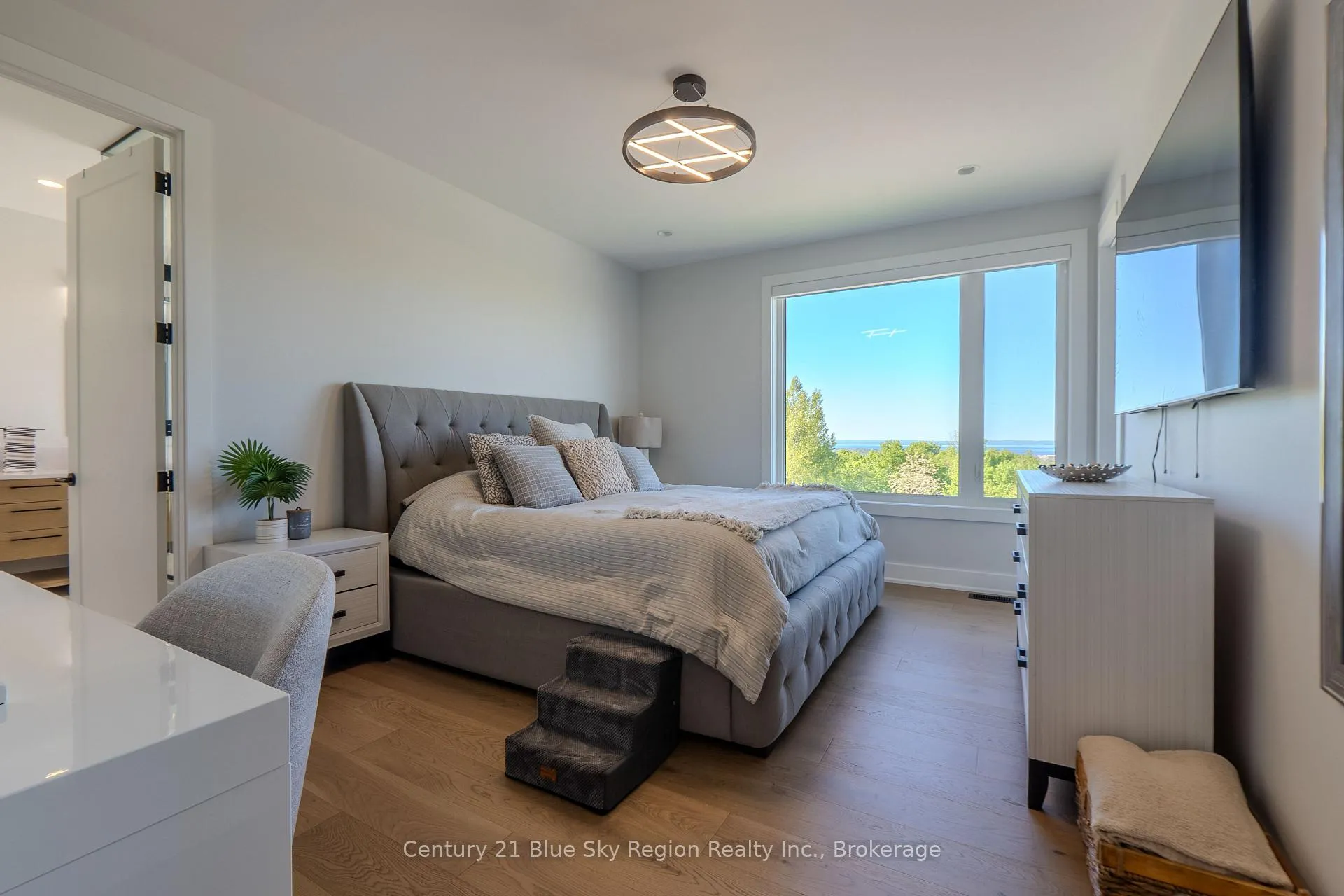 Photo 17 of 13 Kenreta Drive, North Bay, Airport — HOMEH