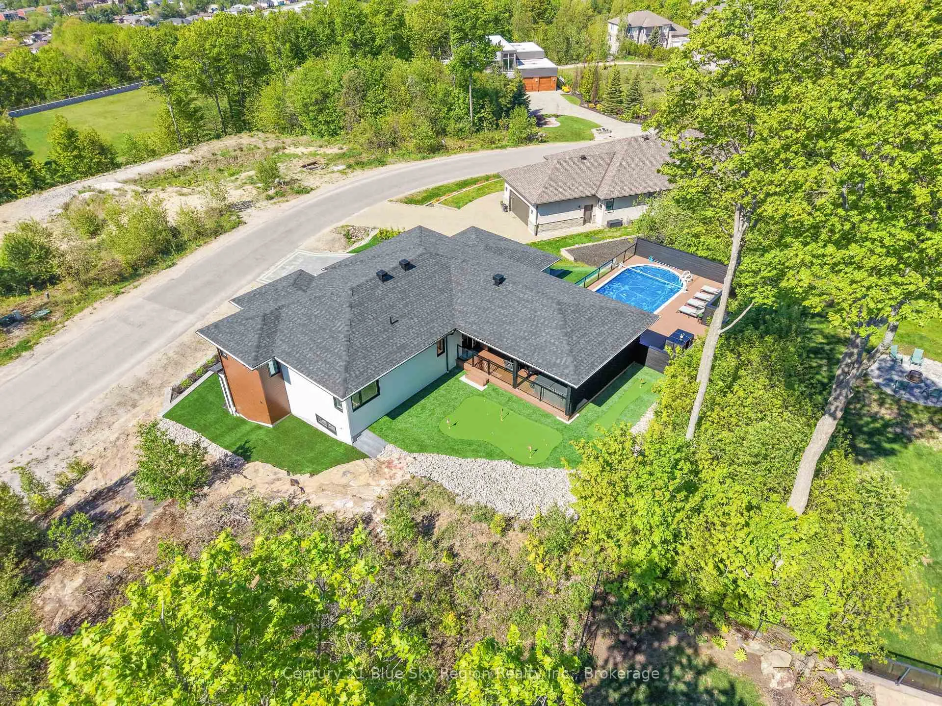 Photo 49 of 13 Kenreta Drive, North Bay, Airport — HOMEH