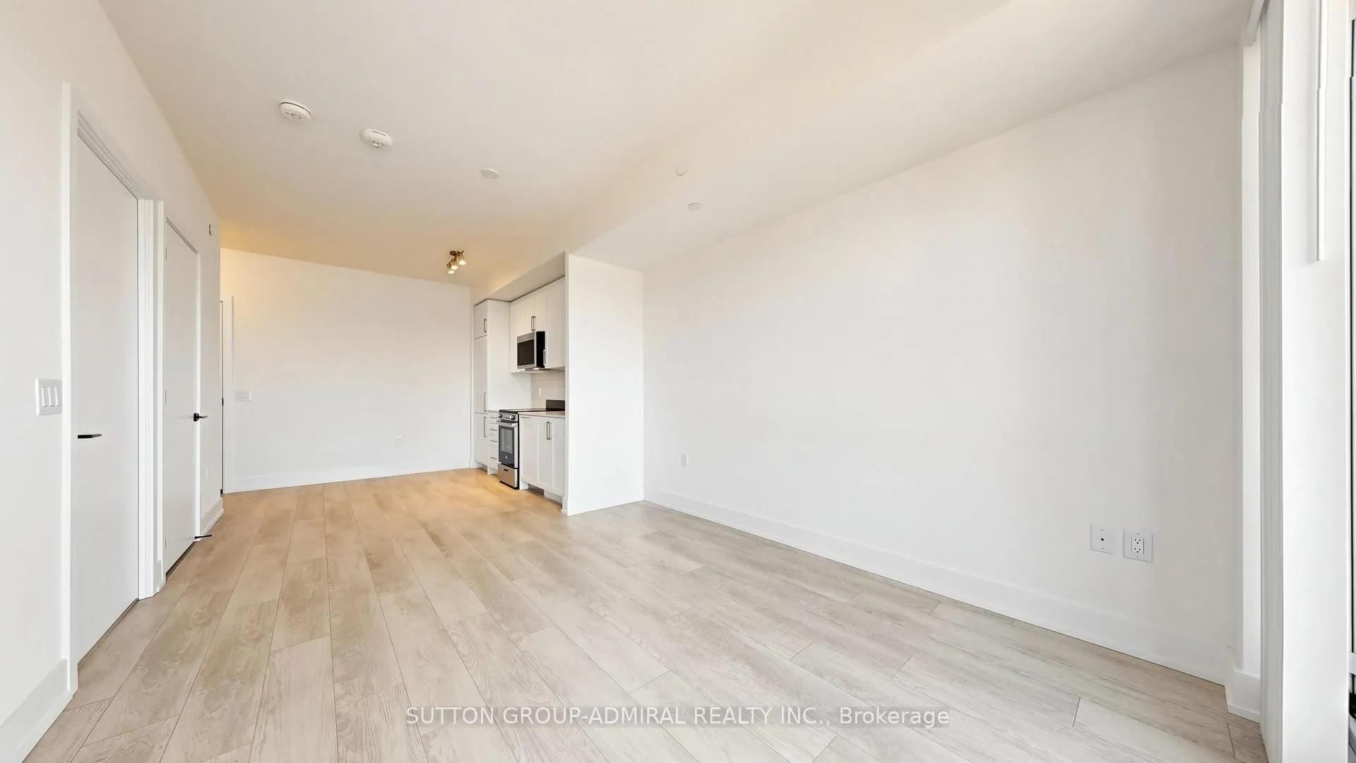 Photo 4 of Unit 442, 2450 Old Bronte Road, Oakville, Westmount — HOMEH