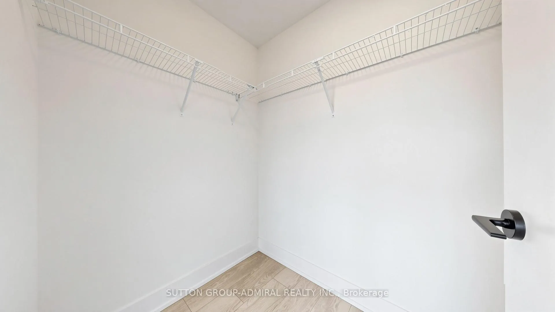 Photo 5 of Unit 442, 2450 Old Bronte Road, Oakville, Westmount — HOMEH