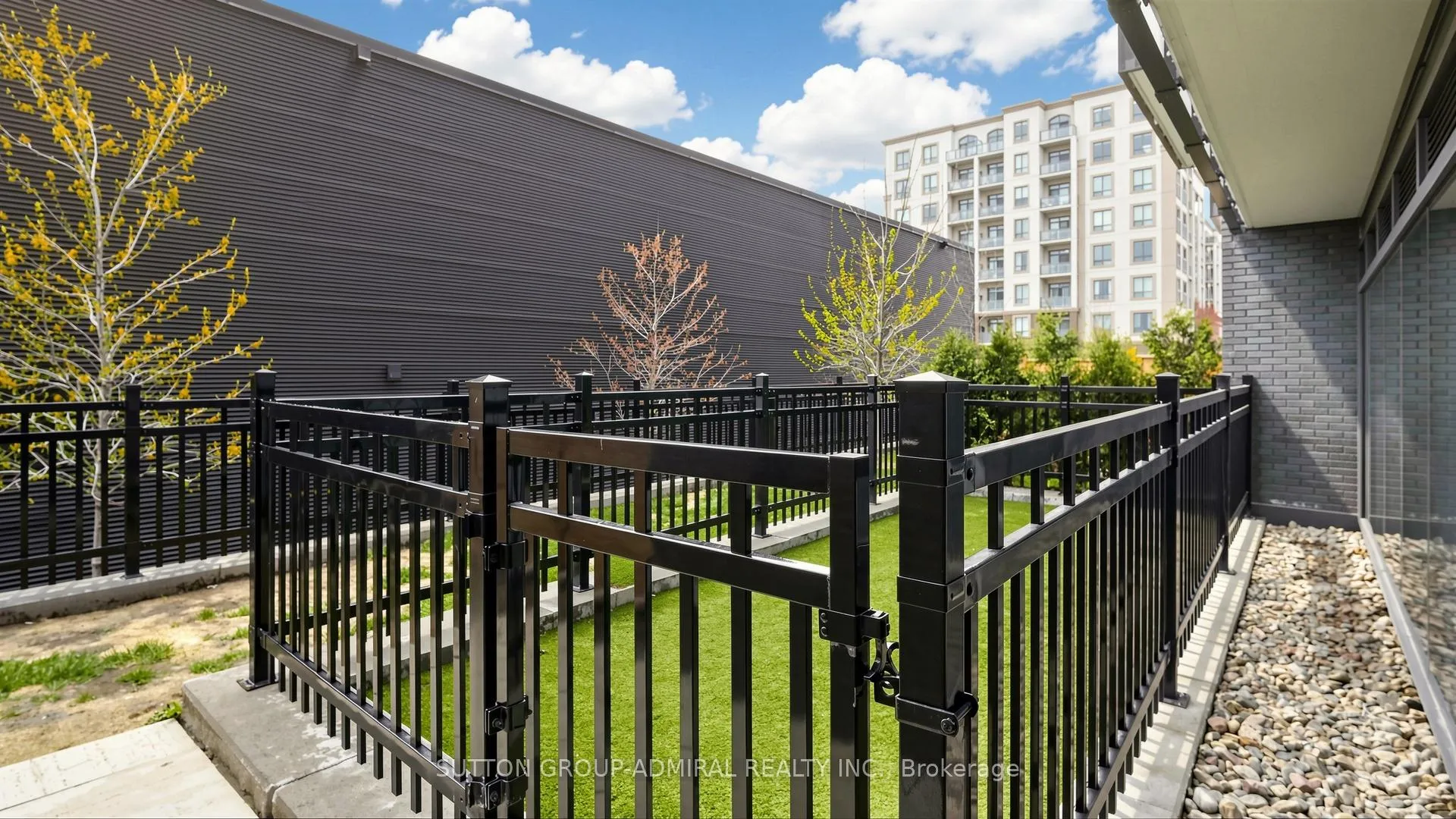 Photo 40 of Unit 442, 2450 Old Bronte Road, Oakville, Westmount — HOMEH