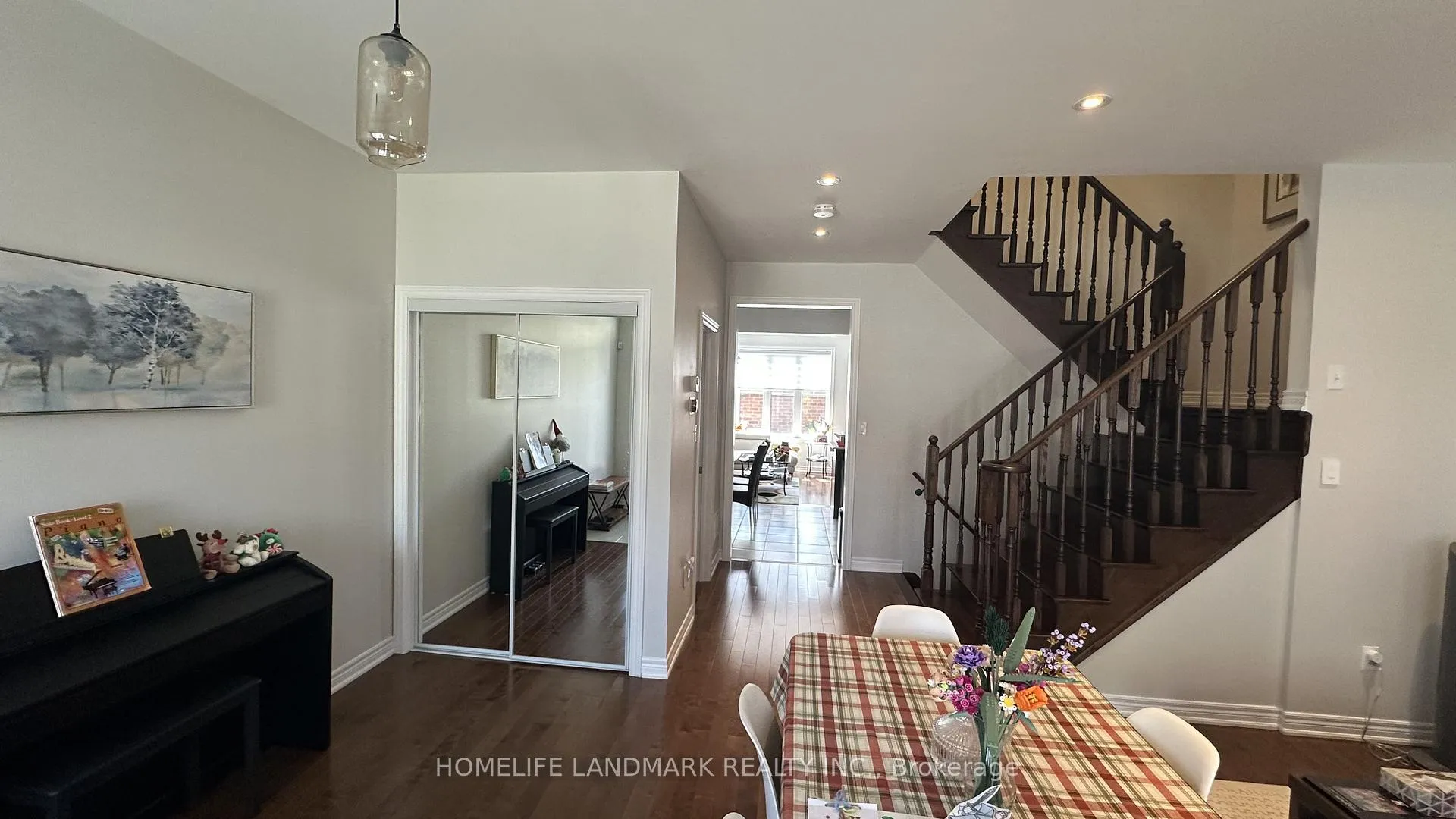 Photo 4 of 5 Henry Bauer Avenue, Markham, Berczy — HOMEH