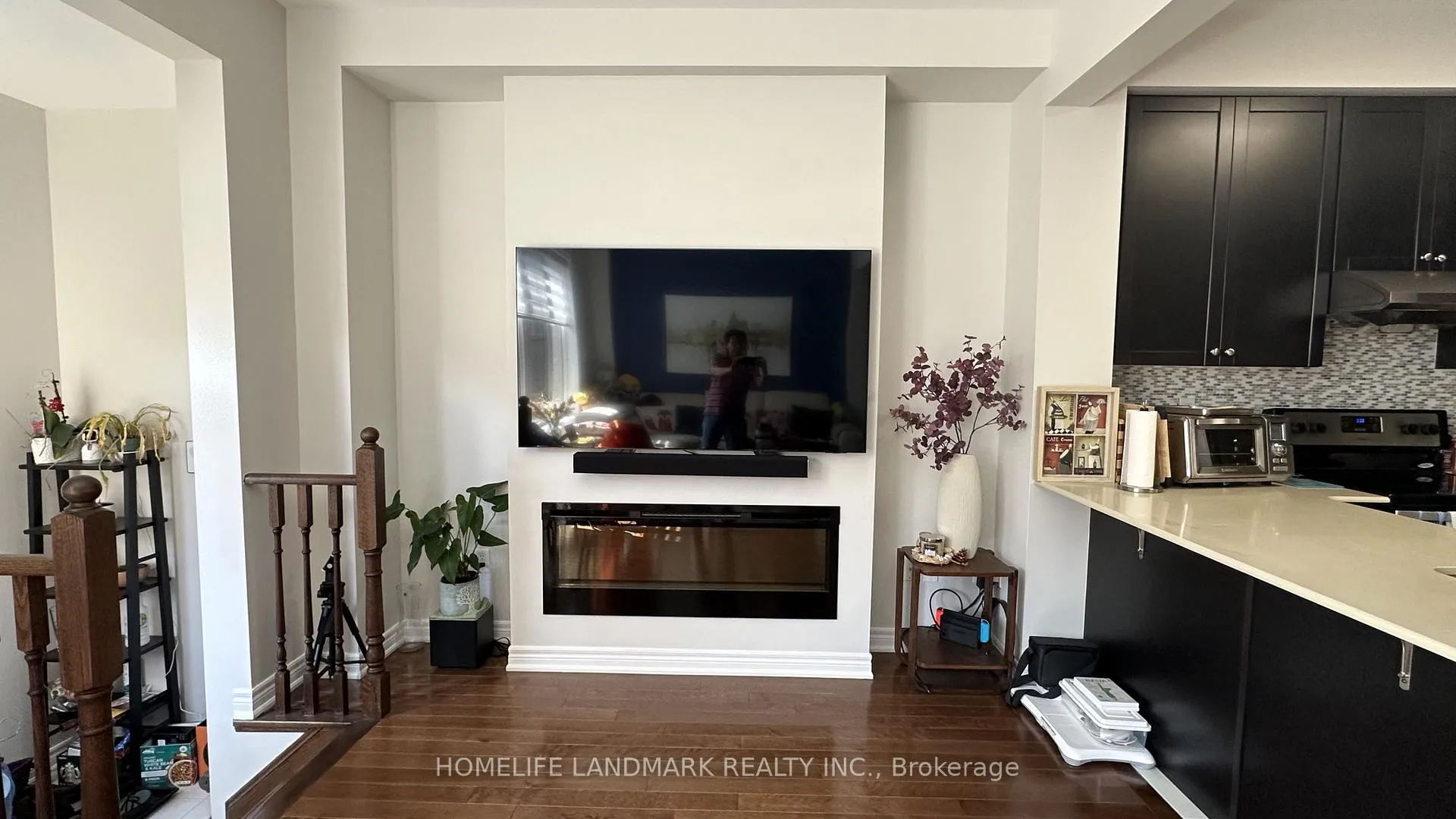Photo 6 of 5 Henry Bauer Avenue, Markham, Berczy — HOMEH