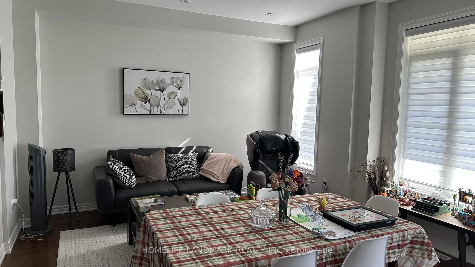 Photo 7 of 5 Henry Bauer Avenue, Markham, Berczy — HOMEH