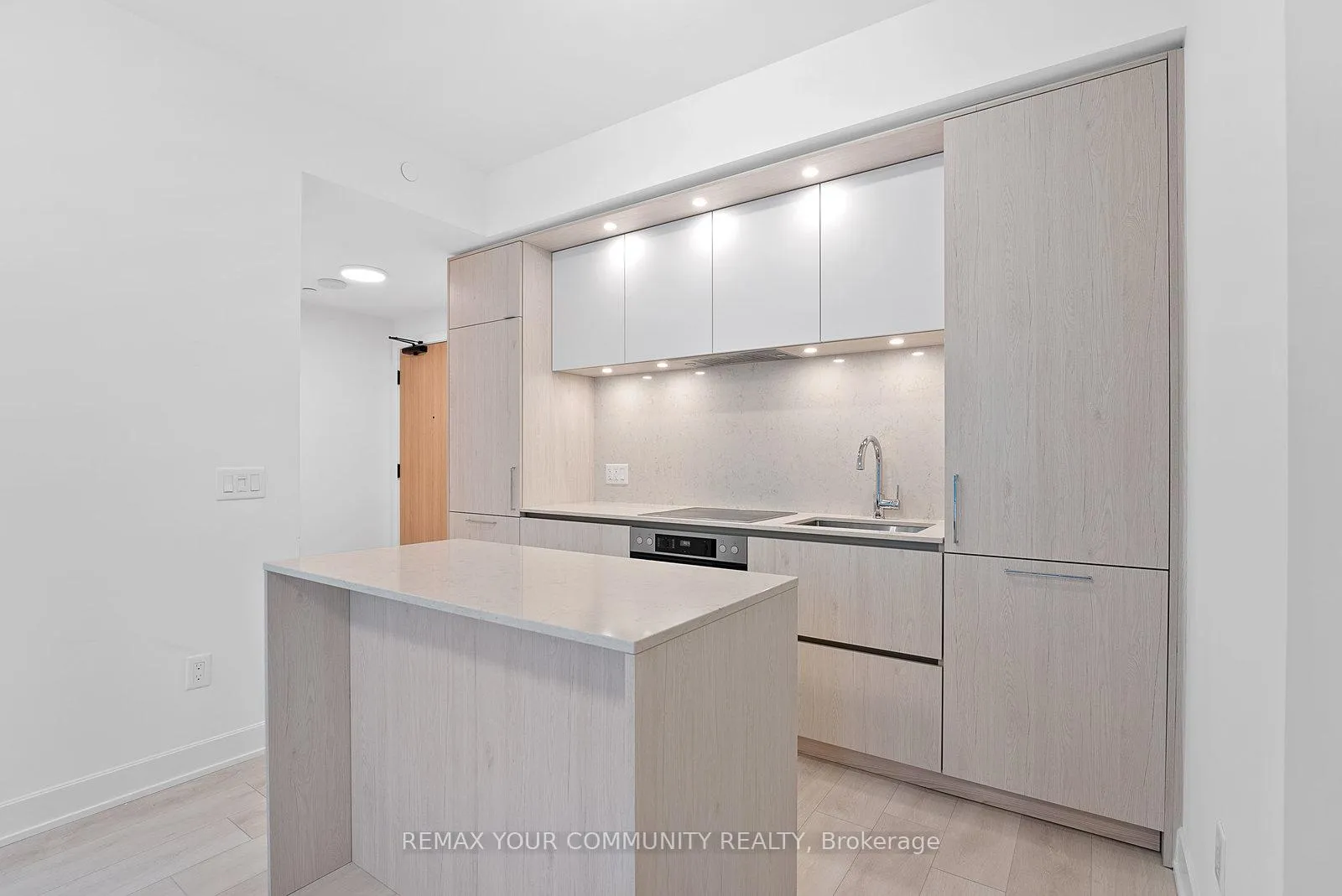 Photo 8 of Unit 2313, 35 Mercer Street, Toronto, Waterfront Communities — HOMEH