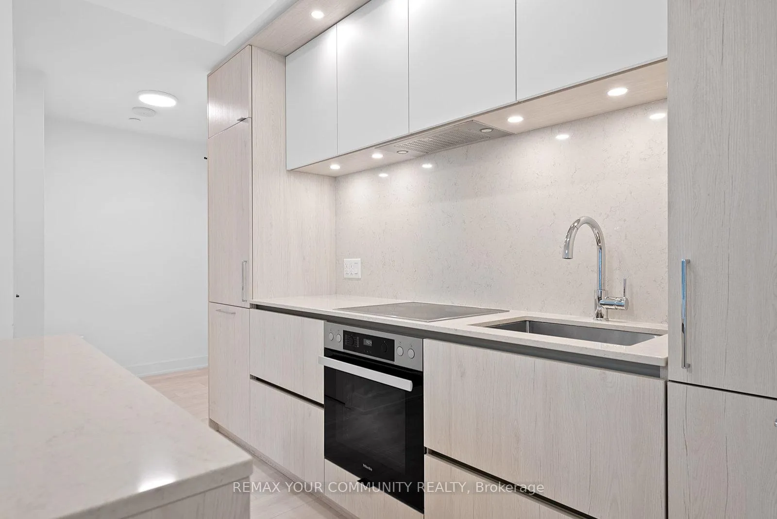 Photo 9 of Unit 2313, 35 Mercer Street, Toronto, Waterfront Communities — HOMEH