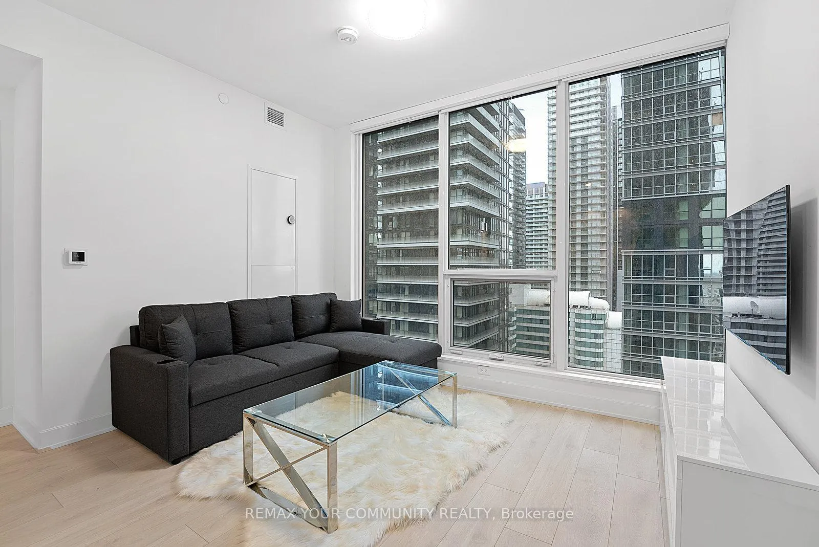 Photo 11 of Unit 2313, 35 Mercer Street, Toronto, Waterfront Communities — HOMEH