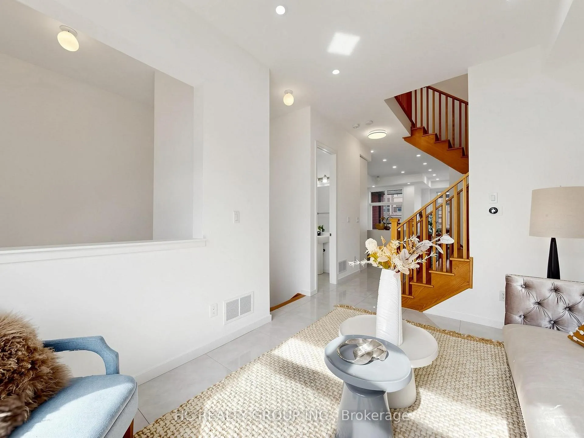 Photo 6 of 34 Armillo Place, Markham, Wismer — HOMEH