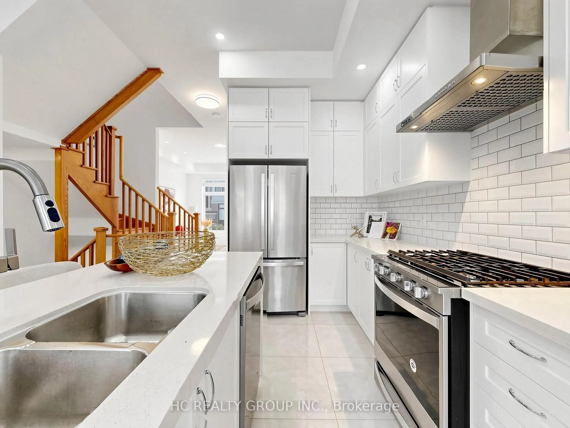 Photo 16 of 34 Armillo Place, Markham, Wismer — HOMEH