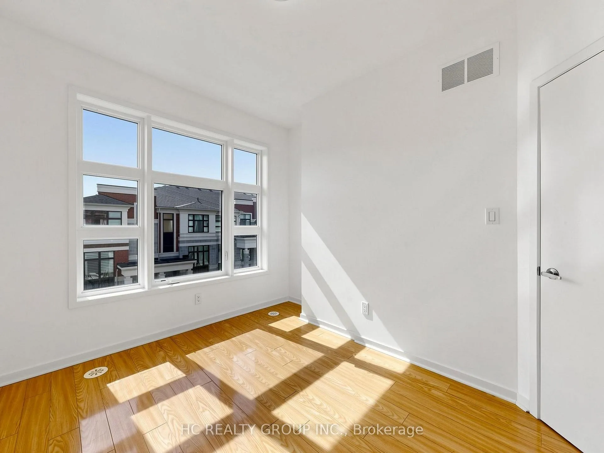 Photo 30 of 34 Armillo Place, Markham, Wismer — HOMEH