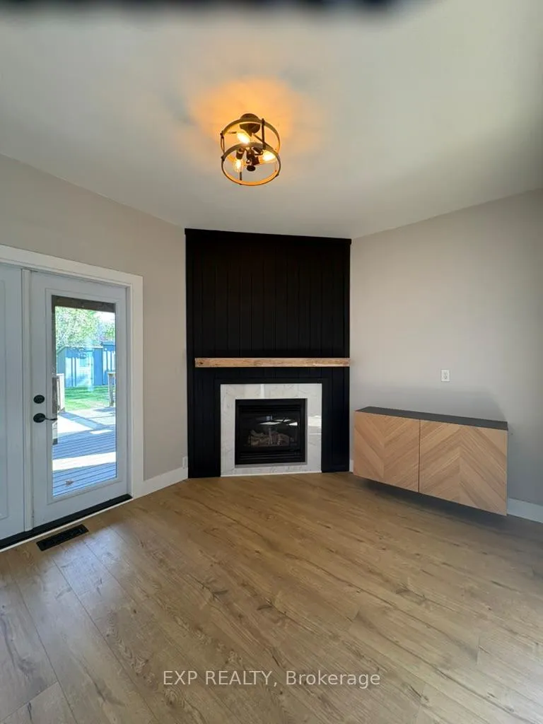 Photo 7 of 385 Hugel Avenue, Midland — HOMEH