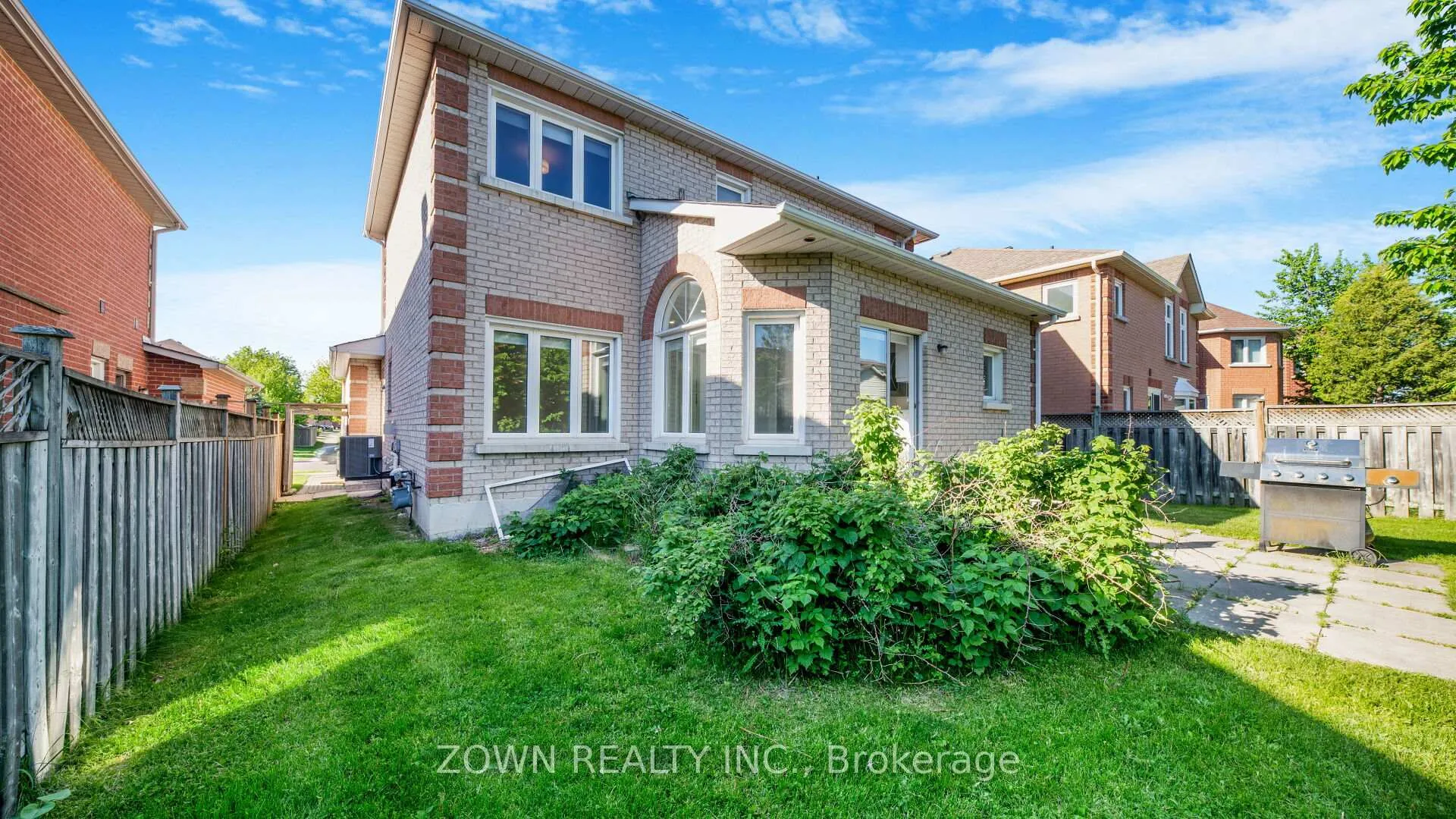 Photo 7 of 235 Highglen Avenue, Markham, Milliken Mills East — HOMEH