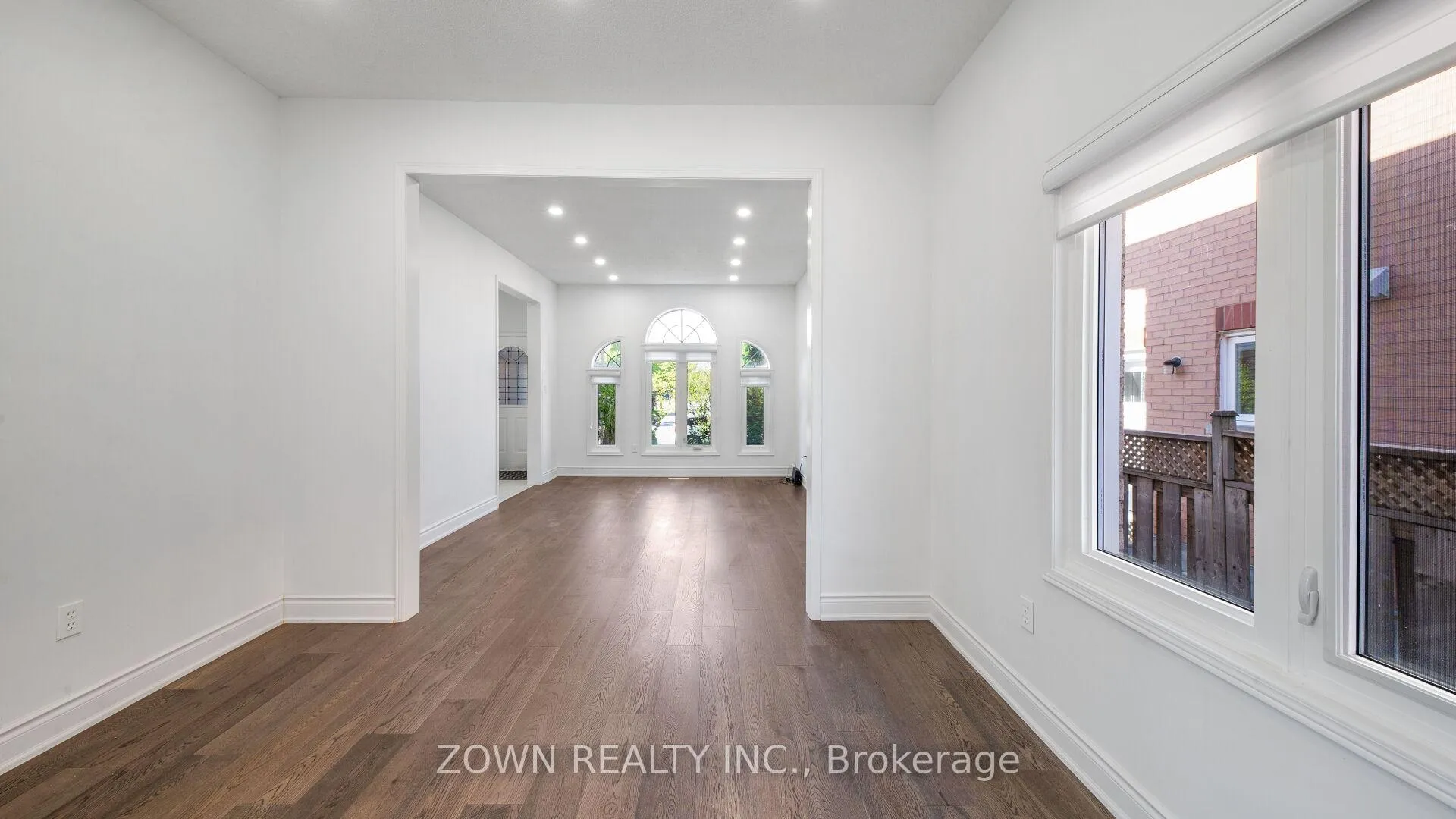 Photo 13 of 235 Highglen Avenue, Markham, Milliken Mills East — HOMEH