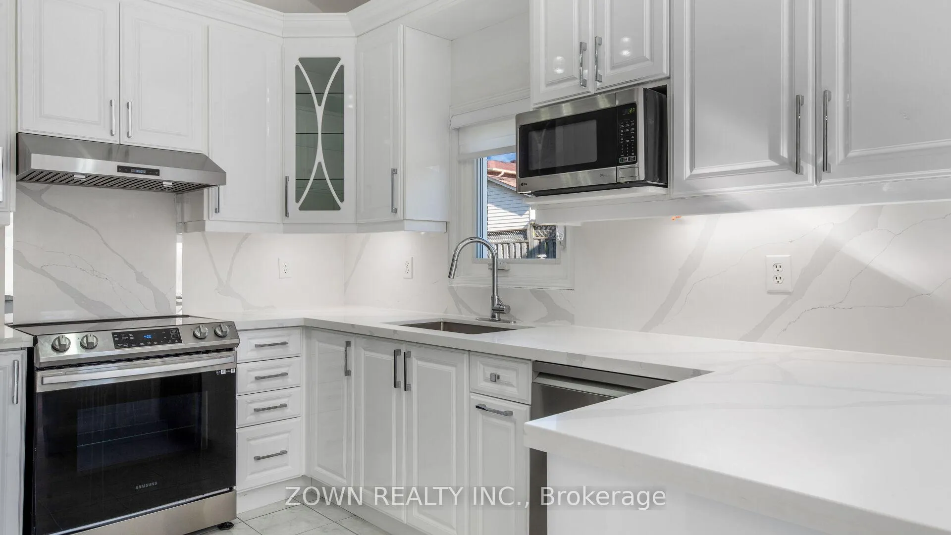 Photo 18 of 235 Highglen Avenue, Markham, Milliken Mills East — HOMEH
