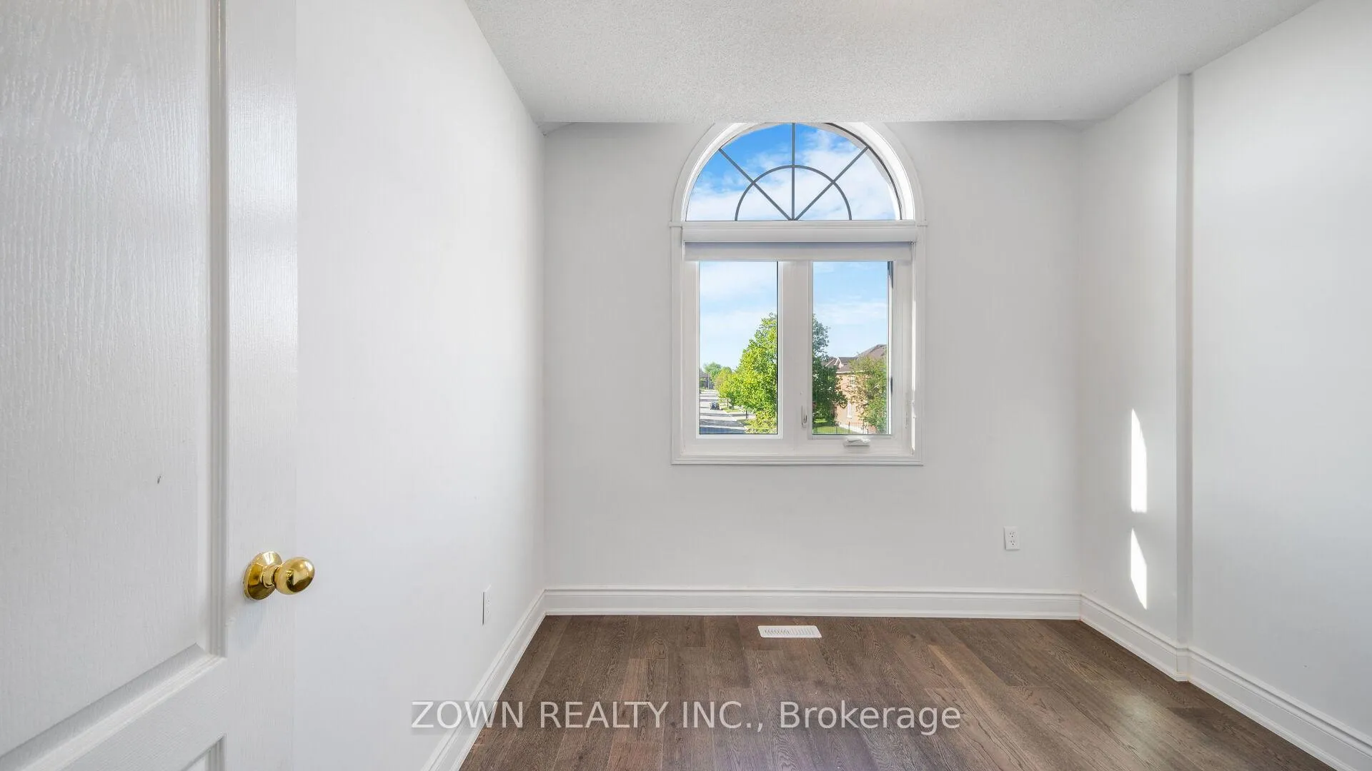 Photo 30 of 235 Highglen Avenue, Markham, Milliken Mills East — HOMEH