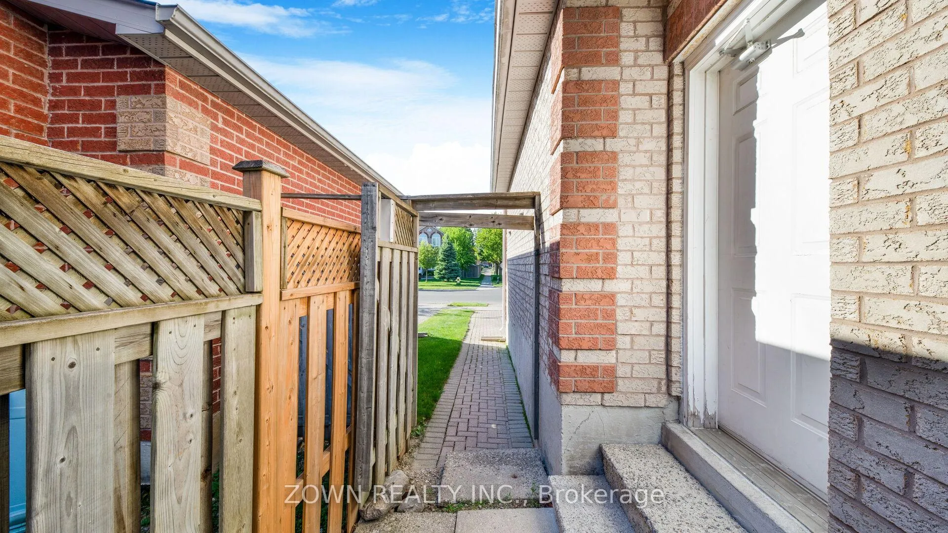Photo 37 of 235 Highglen Avenue, Markham, Milliken Mills East — HOMEH