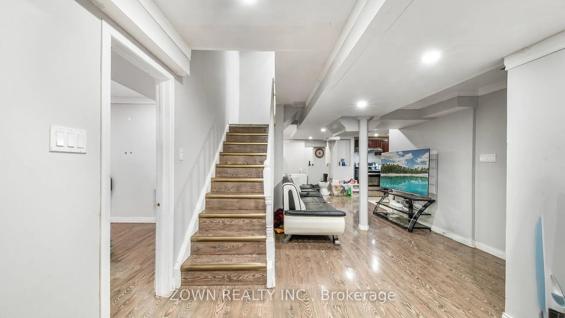 Photo 39 of 235 Highglen Avenue, Markham, Milliken Mills East — HOMEH