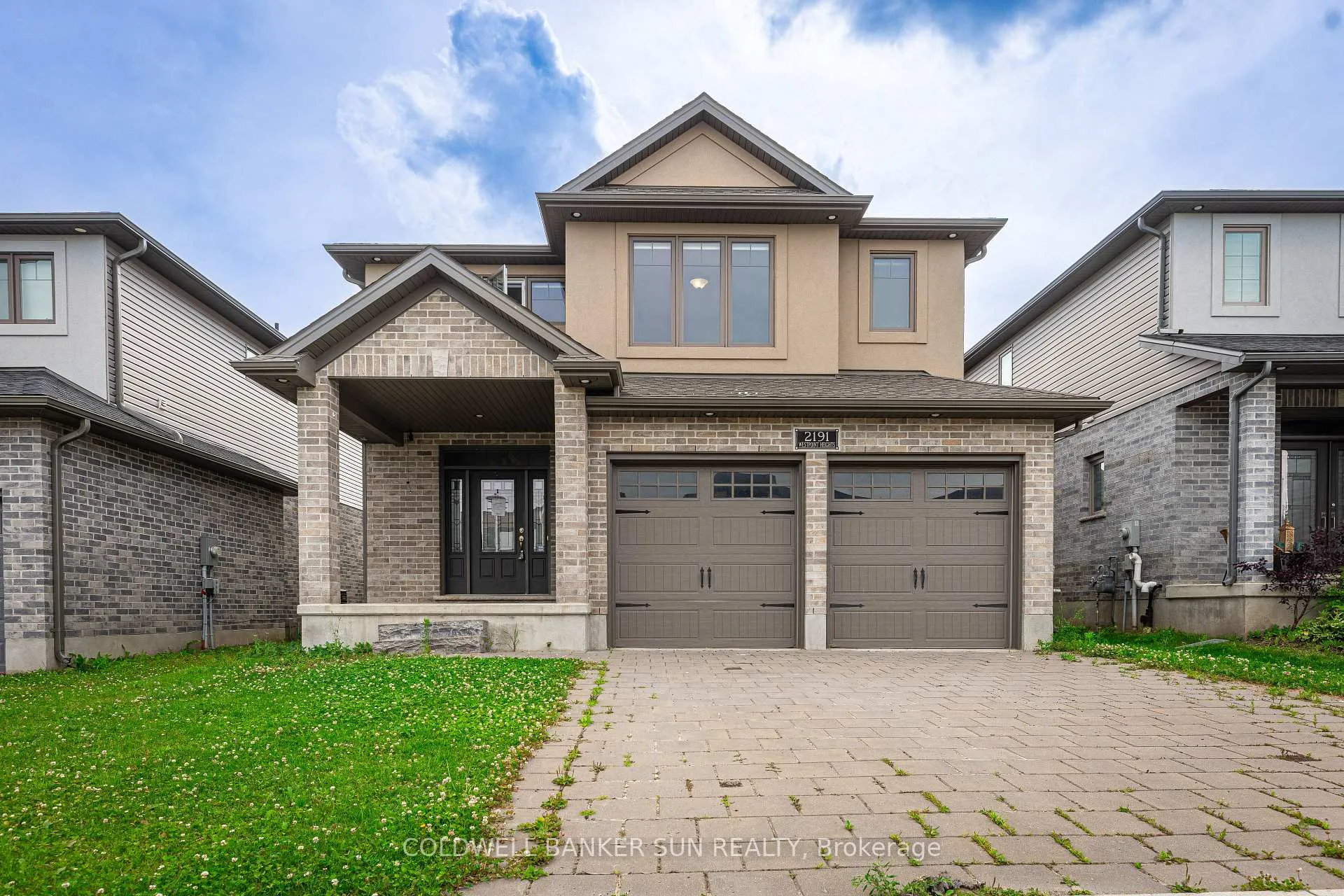 Photo 1 of 2191 Westpoint Heights, London, South V — HOMEH