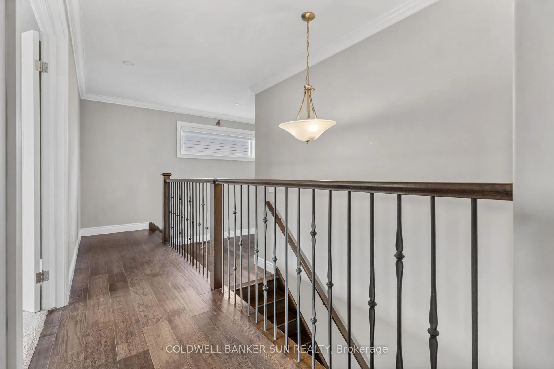 Photo 11 of 2191 Westpoint Heights, London, South V — HOMEH