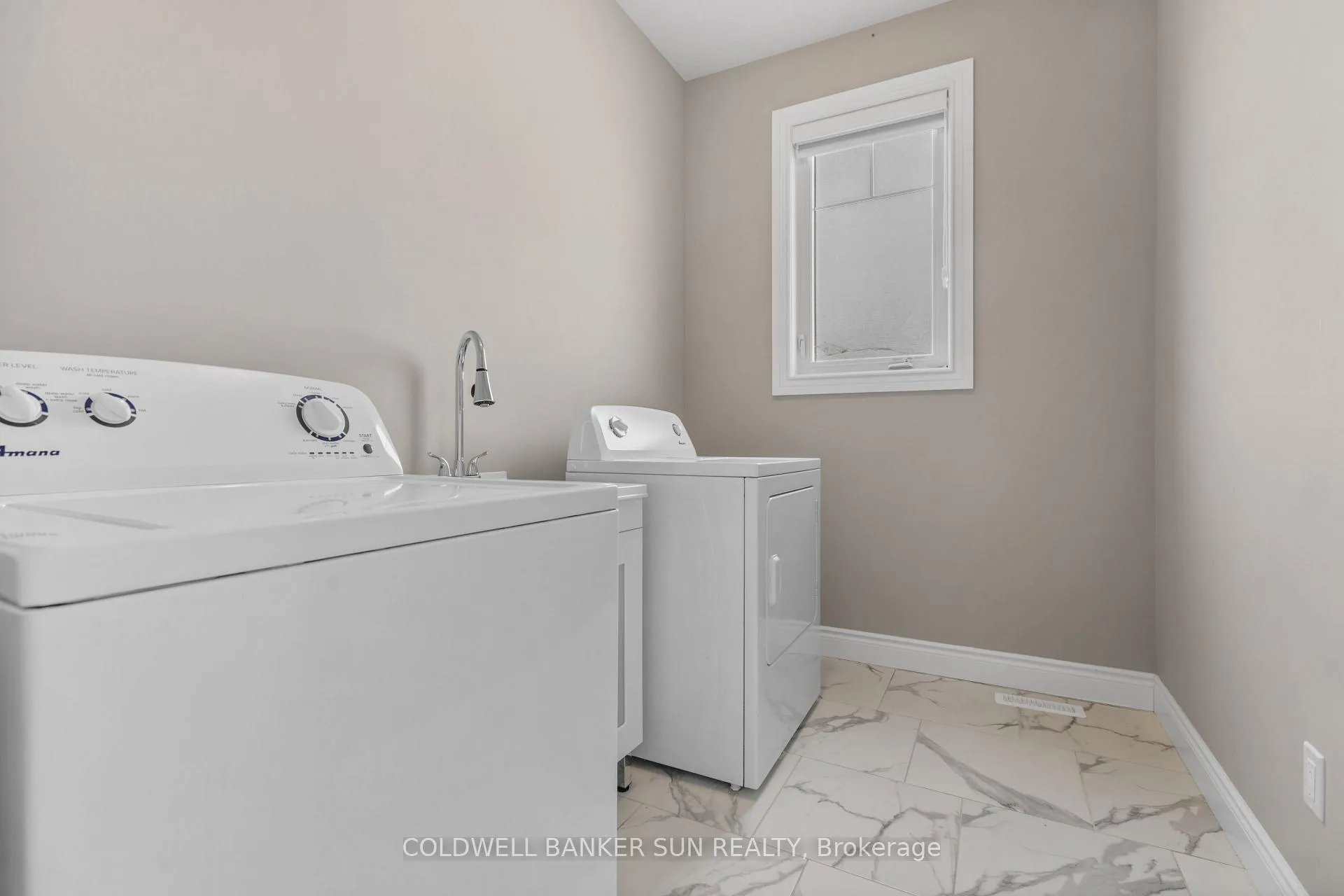 Photo 19 of 2191 Westpoint Heights, London, South V — HOMEH