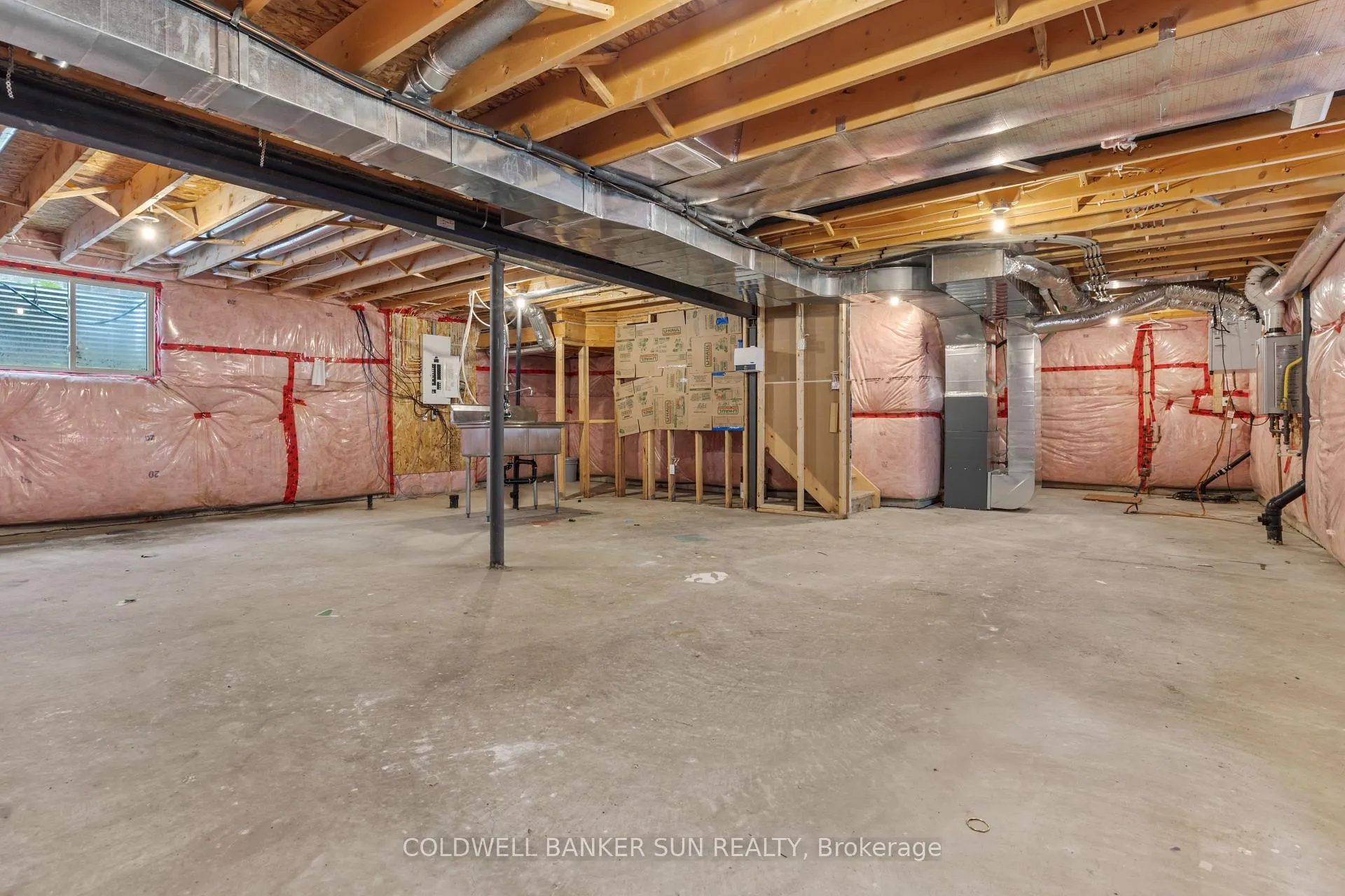 Photo 22 of 2191 Westpoint Heights, London, South V — HOMEH
