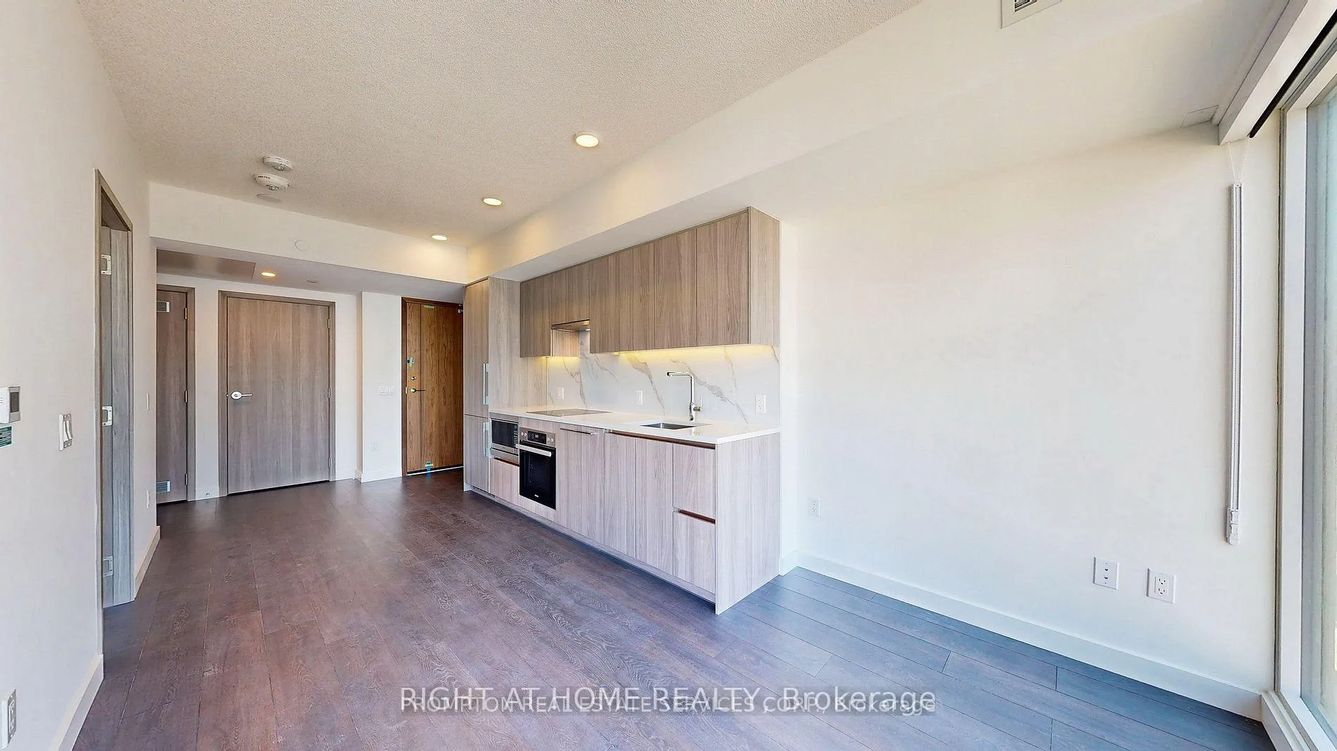 Photo 11 of Unit 2815, 1 Concord Cityplace Way, Toronto, Waterfront Communities — HOMEH