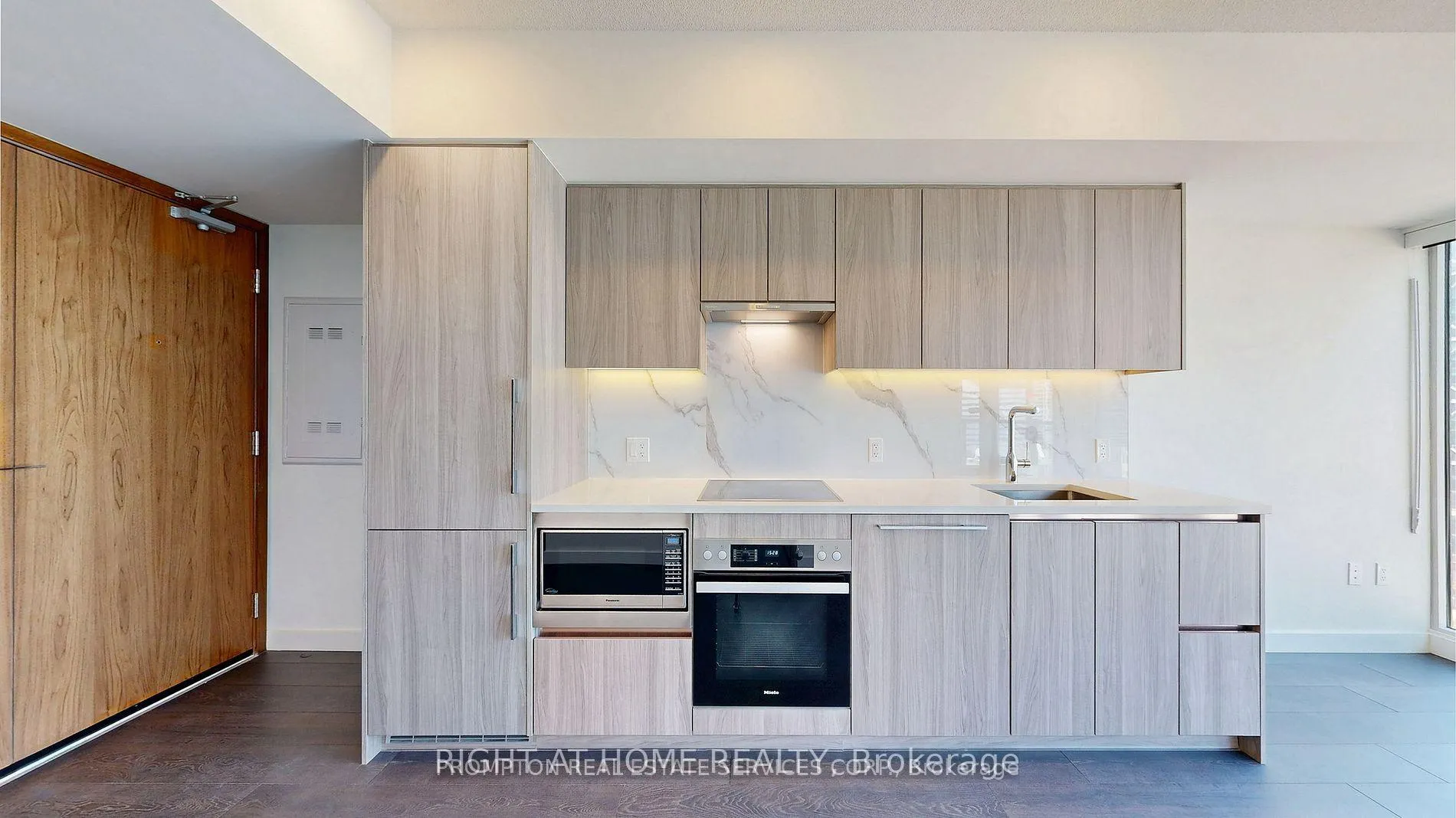 Photo 17 of Unit 2815, 1 Concord Cityplace Way, Toronto, Waterfront Communities — HOMEH