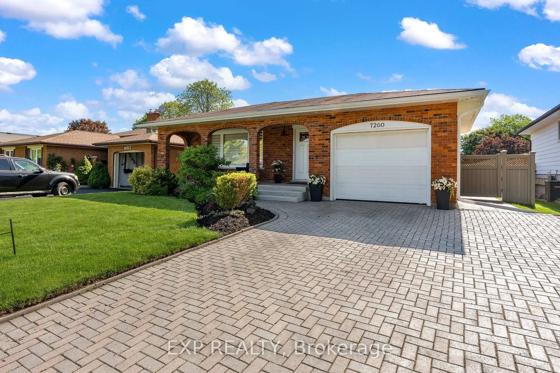 Photo 3 of 7260 Casey Street, Niagara Falls, Casey — HOMEH
