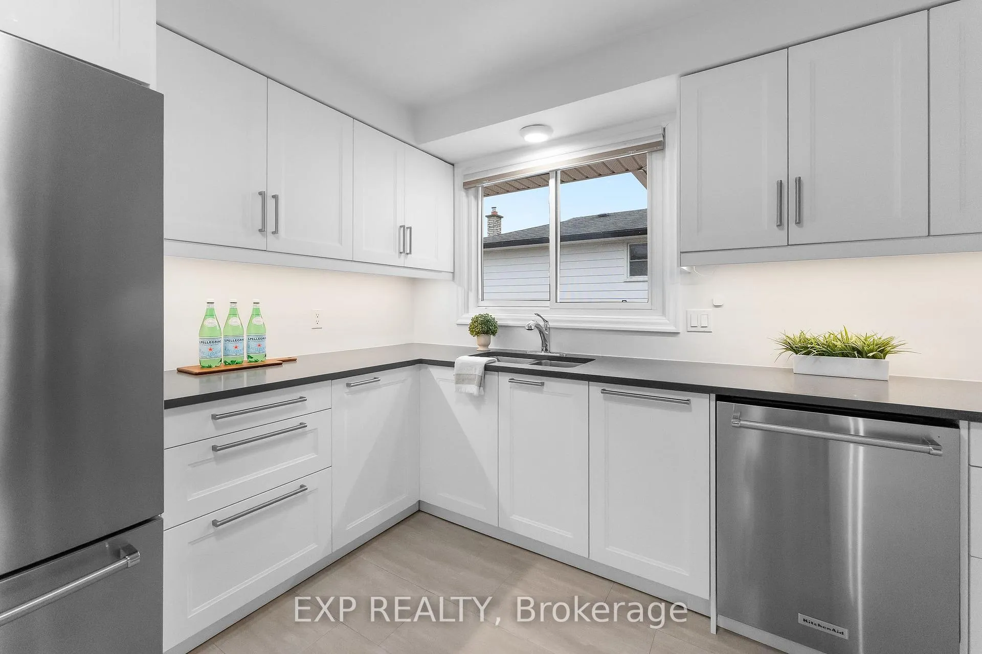 Photo 15 of 7260 Casey Street, Niagara Falls, Casey — HOMEH