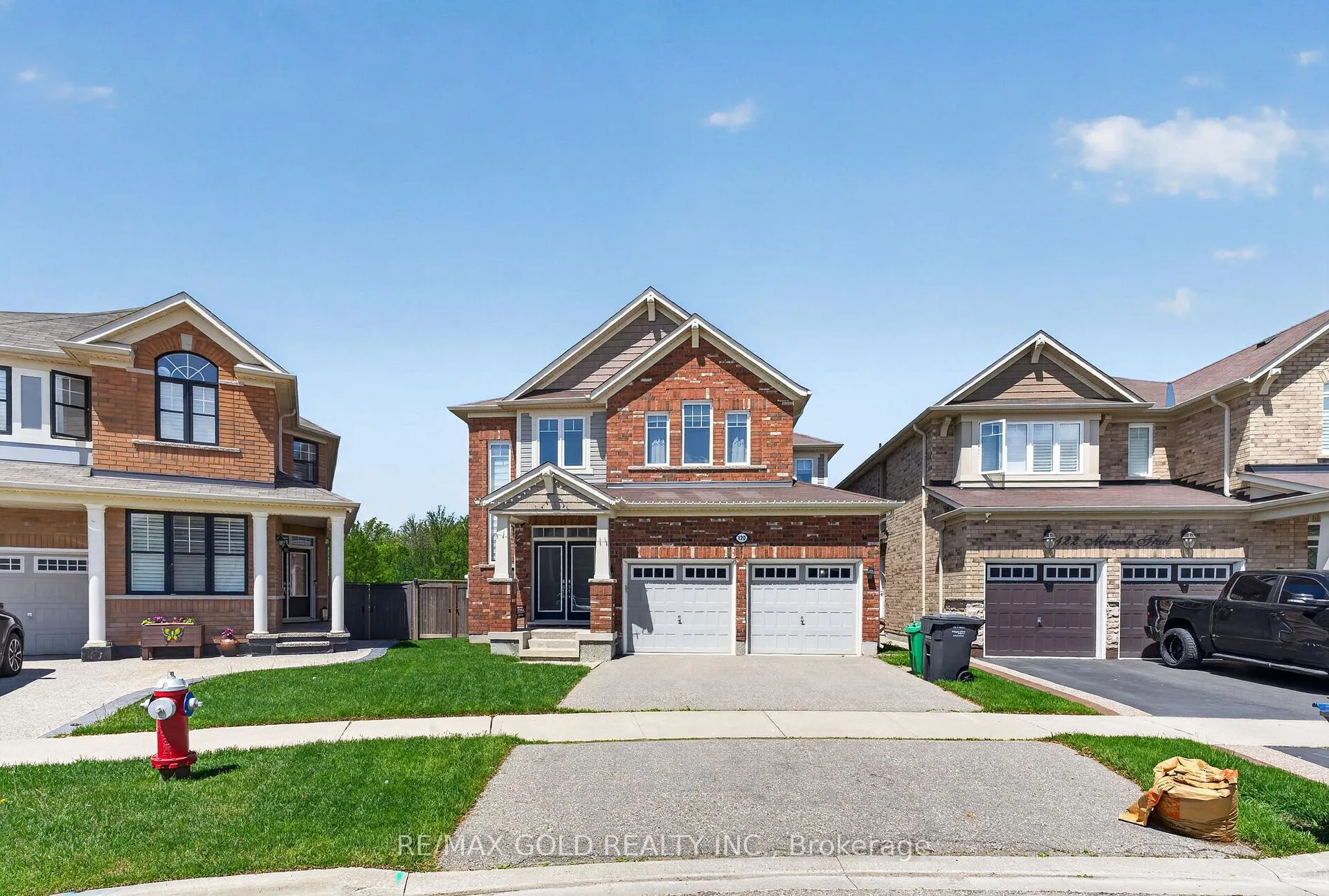 Photo 2 of 120 Miracle Trail, Brampton, Northwest Brampton — HOMEH