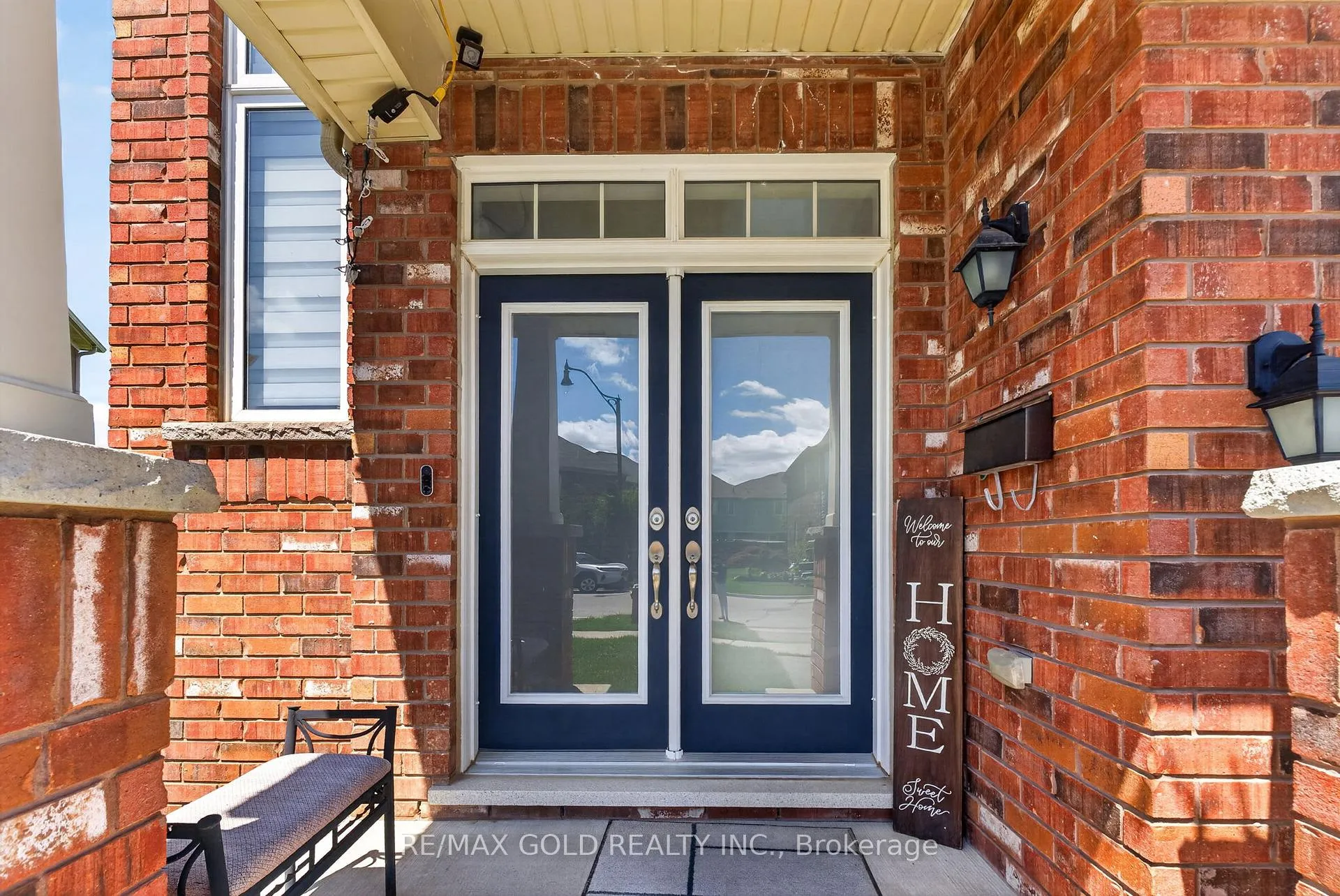 Photo 5 of 120 Miracle Trail, Brampton, Northwest Brampton — HOMEH