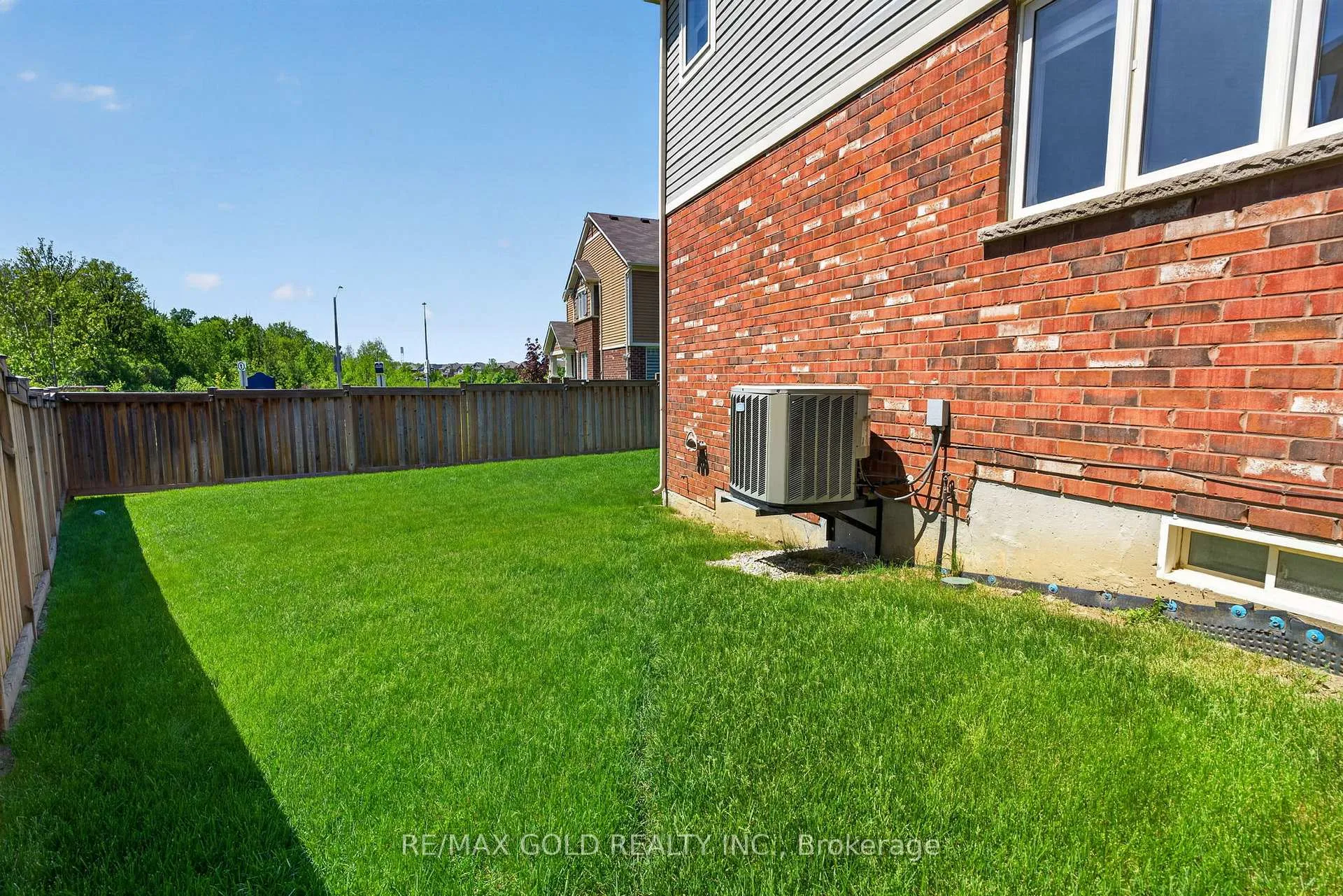 Photo 45 of 120 Miracle Trail, Brampton, Northwest Brampton — HOMEH