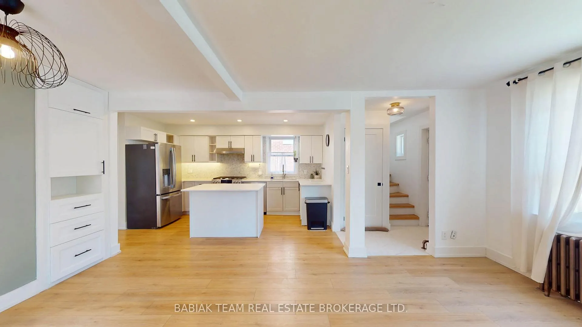 Photo 7 of 40 Alexander Street, Etobicoke, Mimico — HOMEH