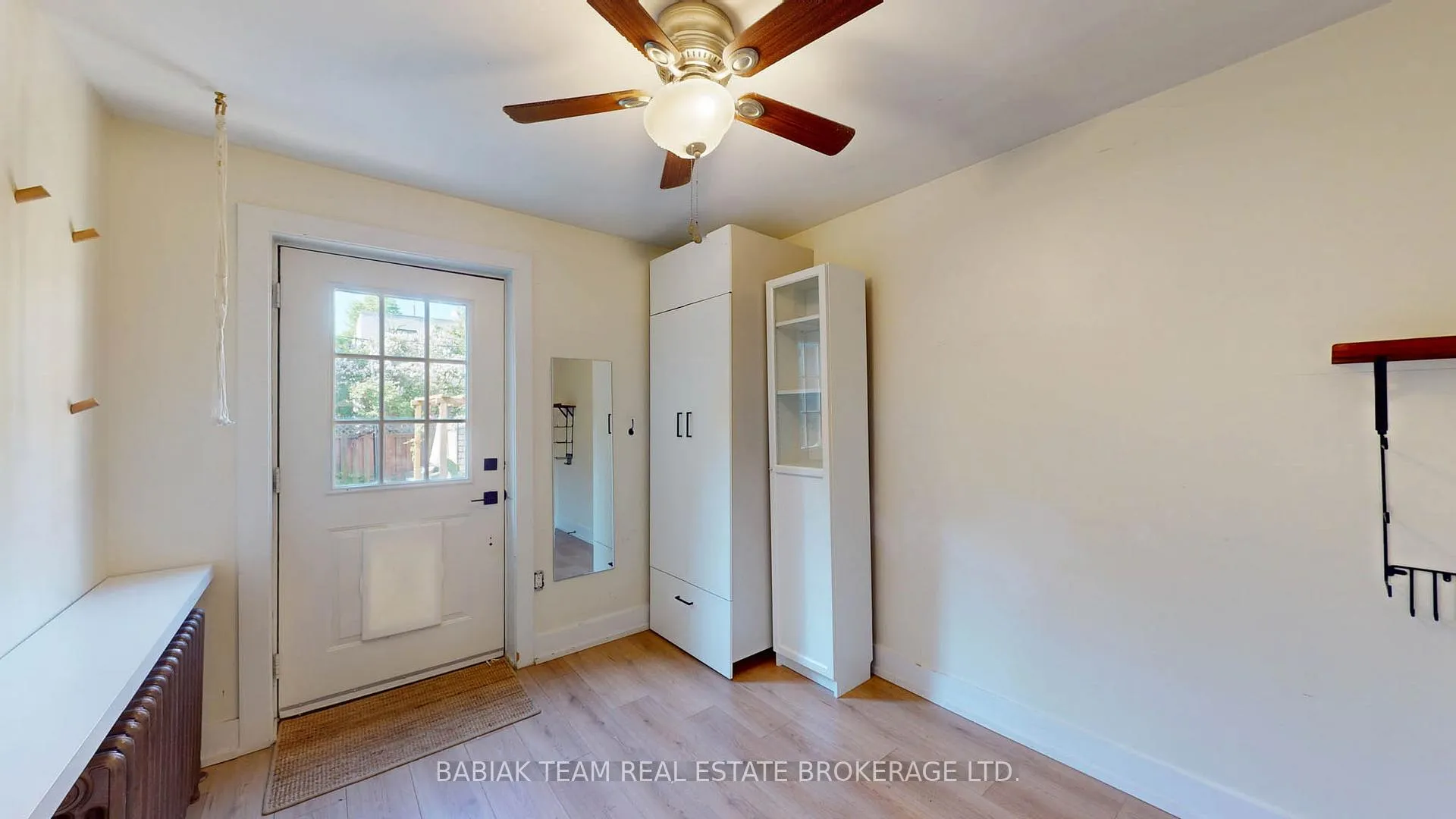 Photo 22 of 40 Alexander Street, Etobicoke, Mimico — HOMEH