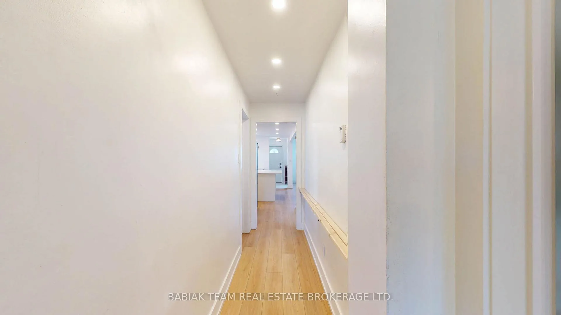 Photo 27 of 40 Alexander Street, Etobicoke, Mimico — HOMEH
