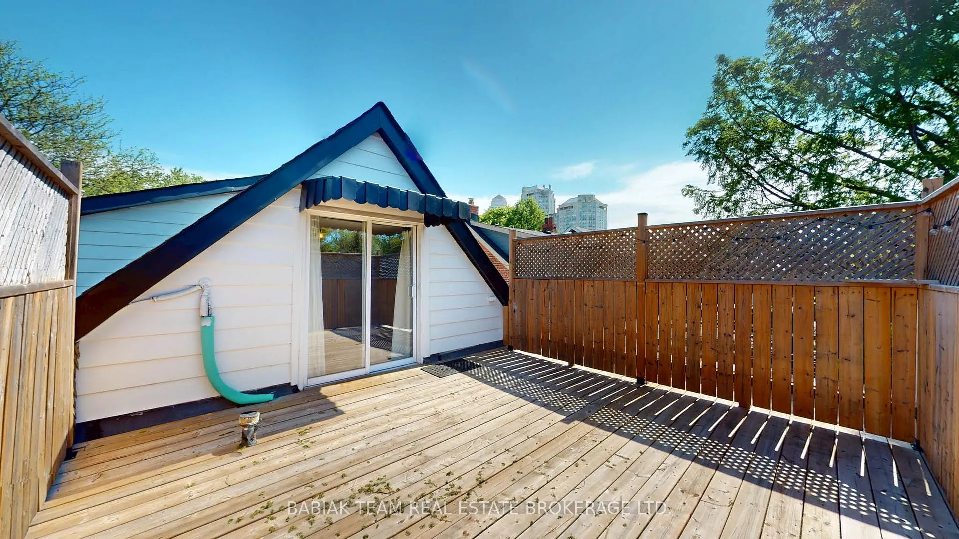 Photo 41 of 40 Alexander Street, Etobicoke, Mimico — HOMEH