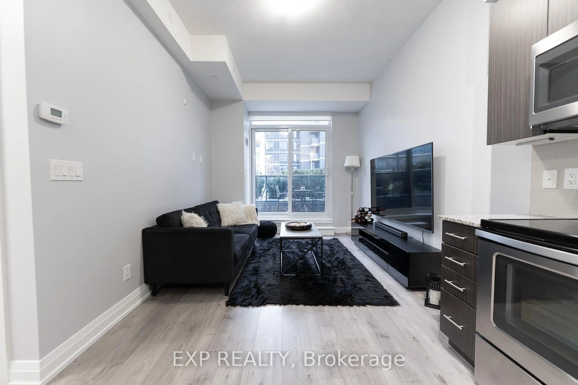 Photo 2 of Unit 302, 3700 Highway 7 Road, Vaughan, East Woodbridge — HOMEH