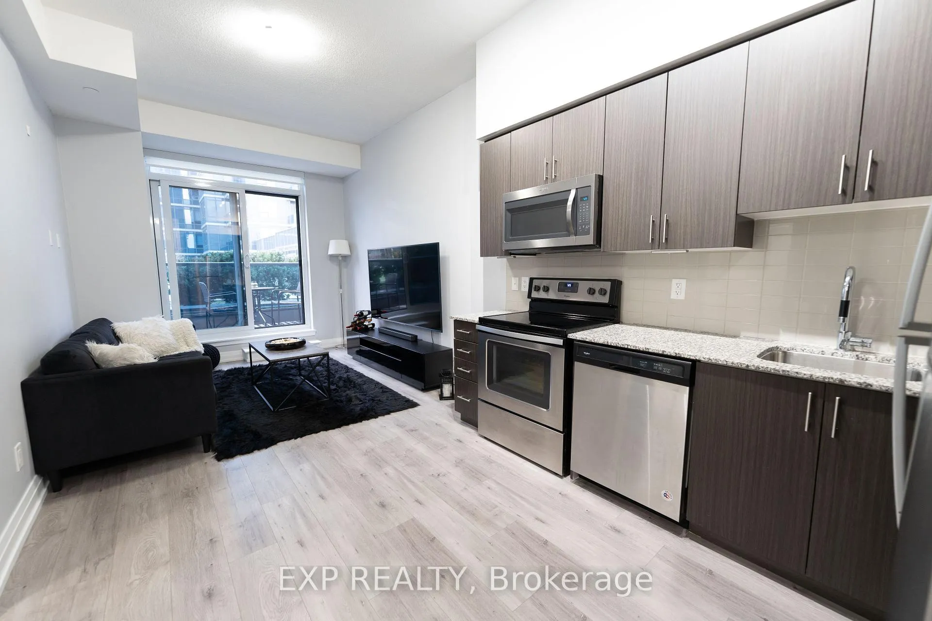 Photo 7 of Unit 302, 3700 Highway 7 Road, Vaughan, East Woodbridge — HOMEH