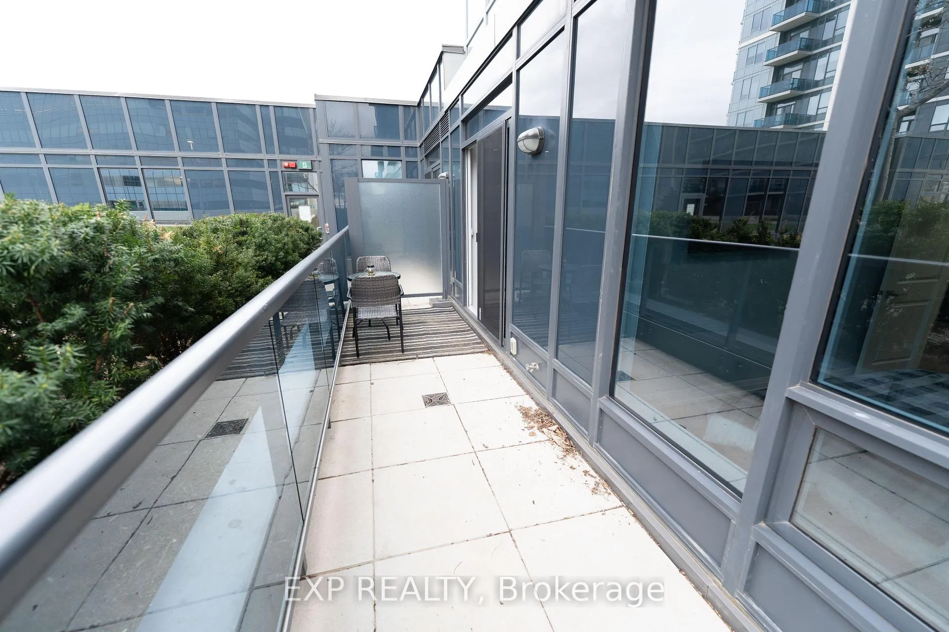 Photo 9 of Unit 302, 3700 Highway 7 Road, Vaughan, East Woodbridge — HOMEH