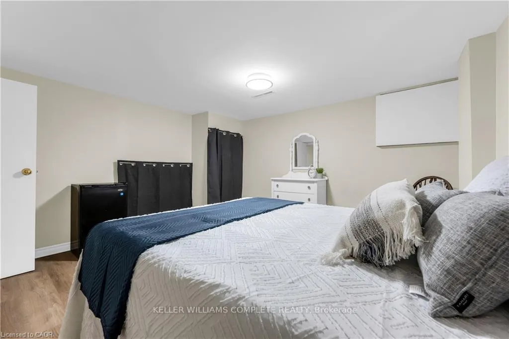 Photo 17 of 77 Lawfield Drive, Hamilton, Lawfield — HOMEH