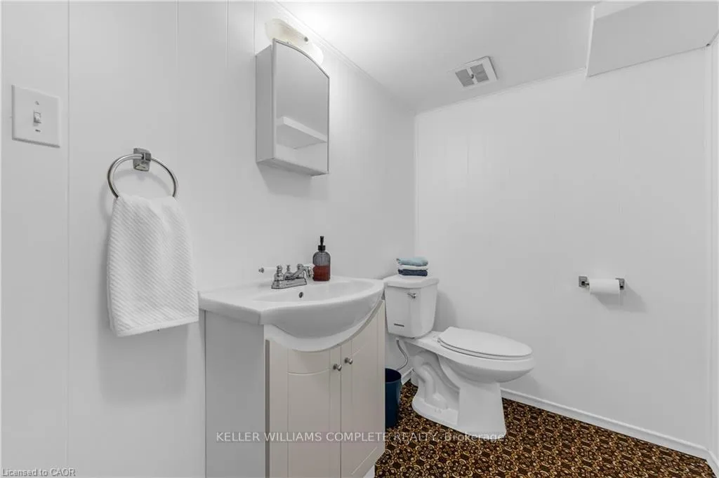 Photo 21 of 77 Lawfield Drive, Hamilton, Lawfield — HOMEH