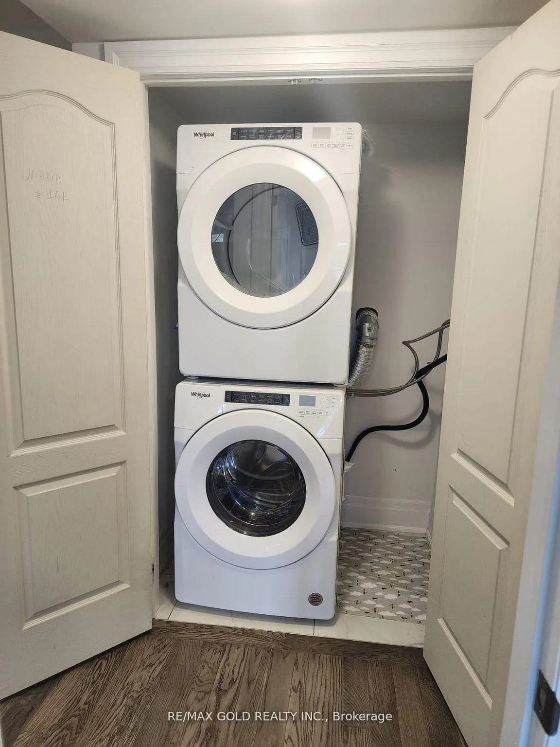 Photo 4 of Unit Basement, 17 Hashmi Place, Brampton, Credit Valley — HOMEH